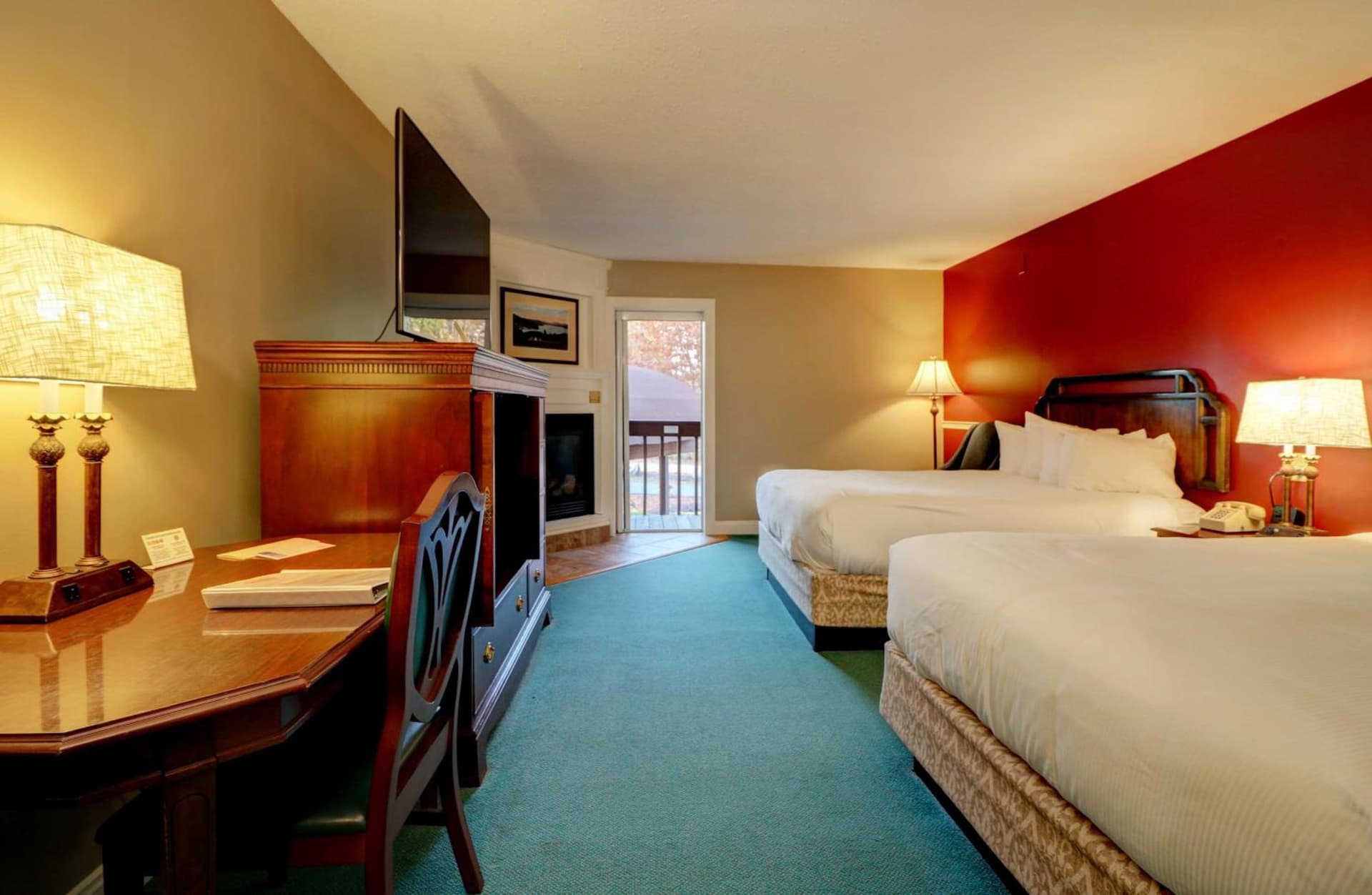 Fireside Inn & Suites Gilford gallery photo in Gilford — image 4