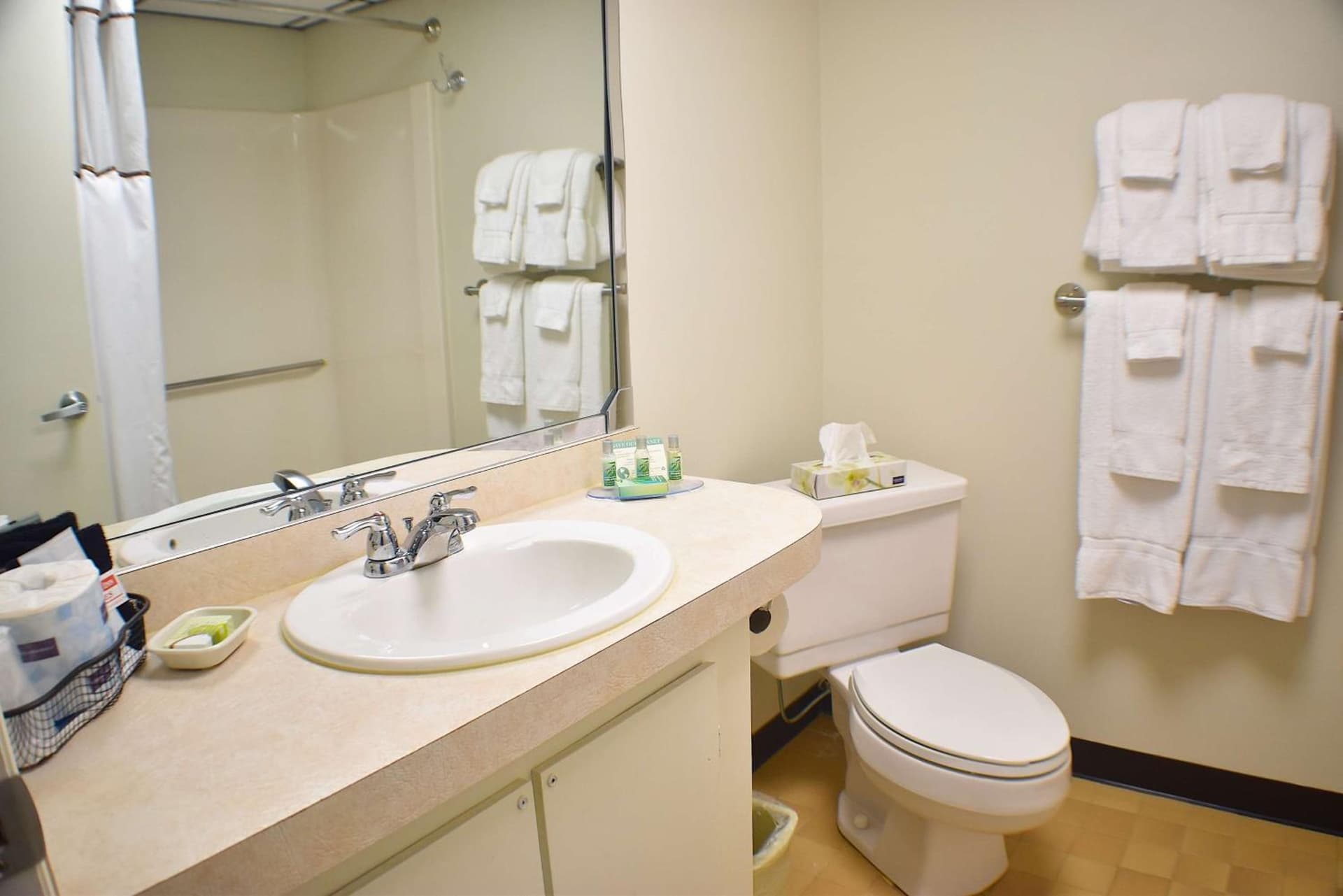 Fireside Inn & Suites Gilford gallery photo in Gilford — image 6