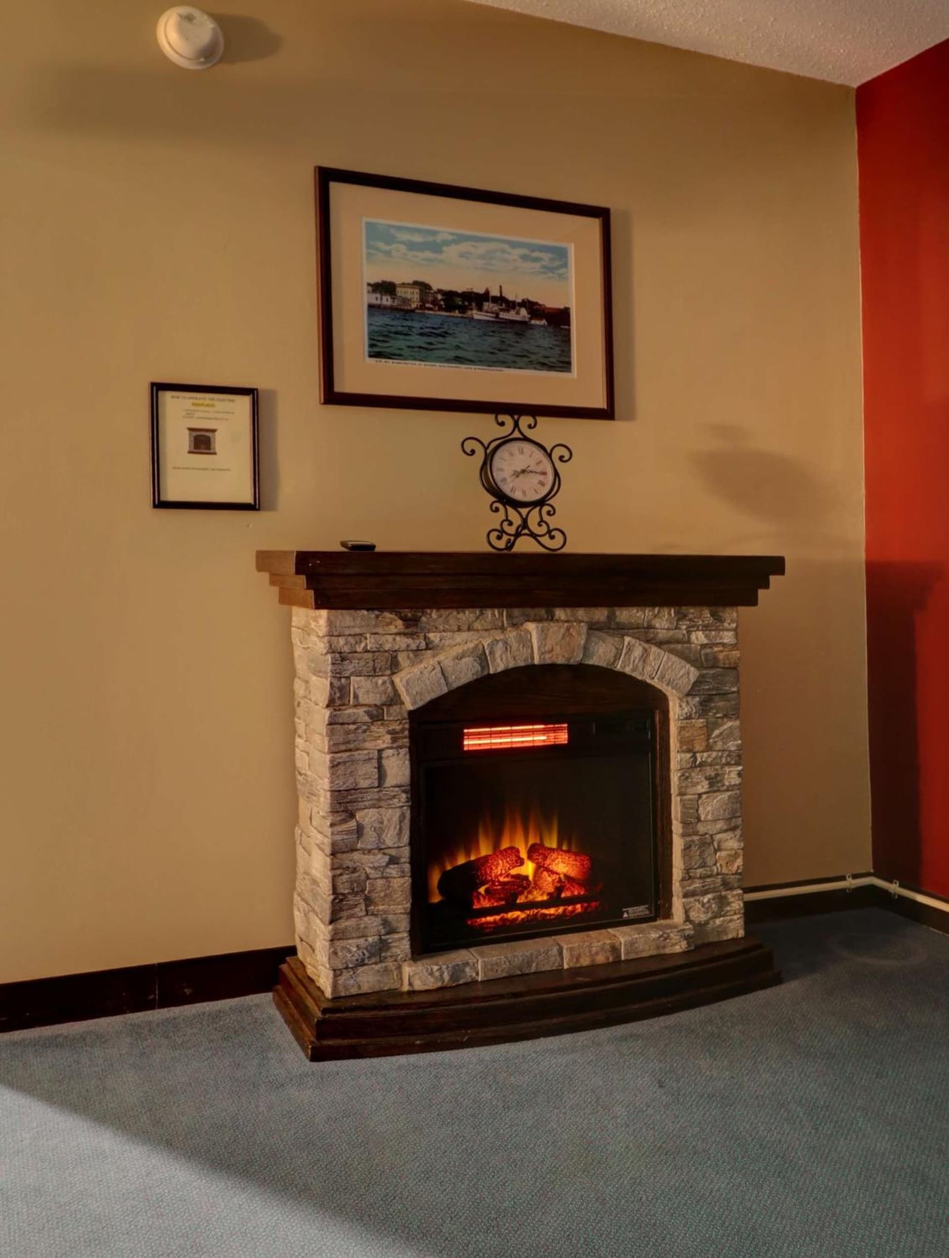 Fireside Inn & Suites Gilford gallery photo in Gilford — image 42