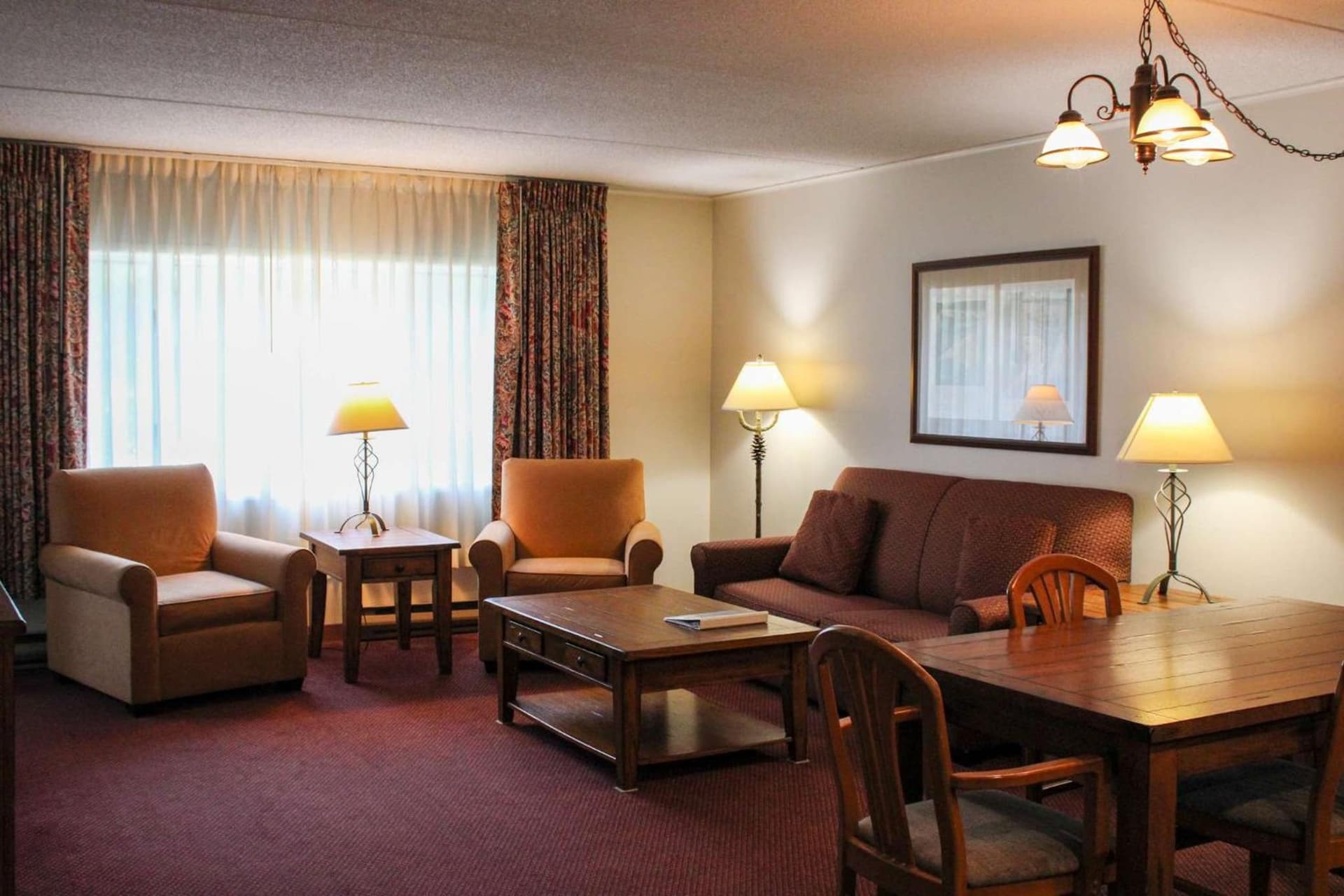 Fireside Inn & Suites Gilford gallery photo in Gilford — image 156