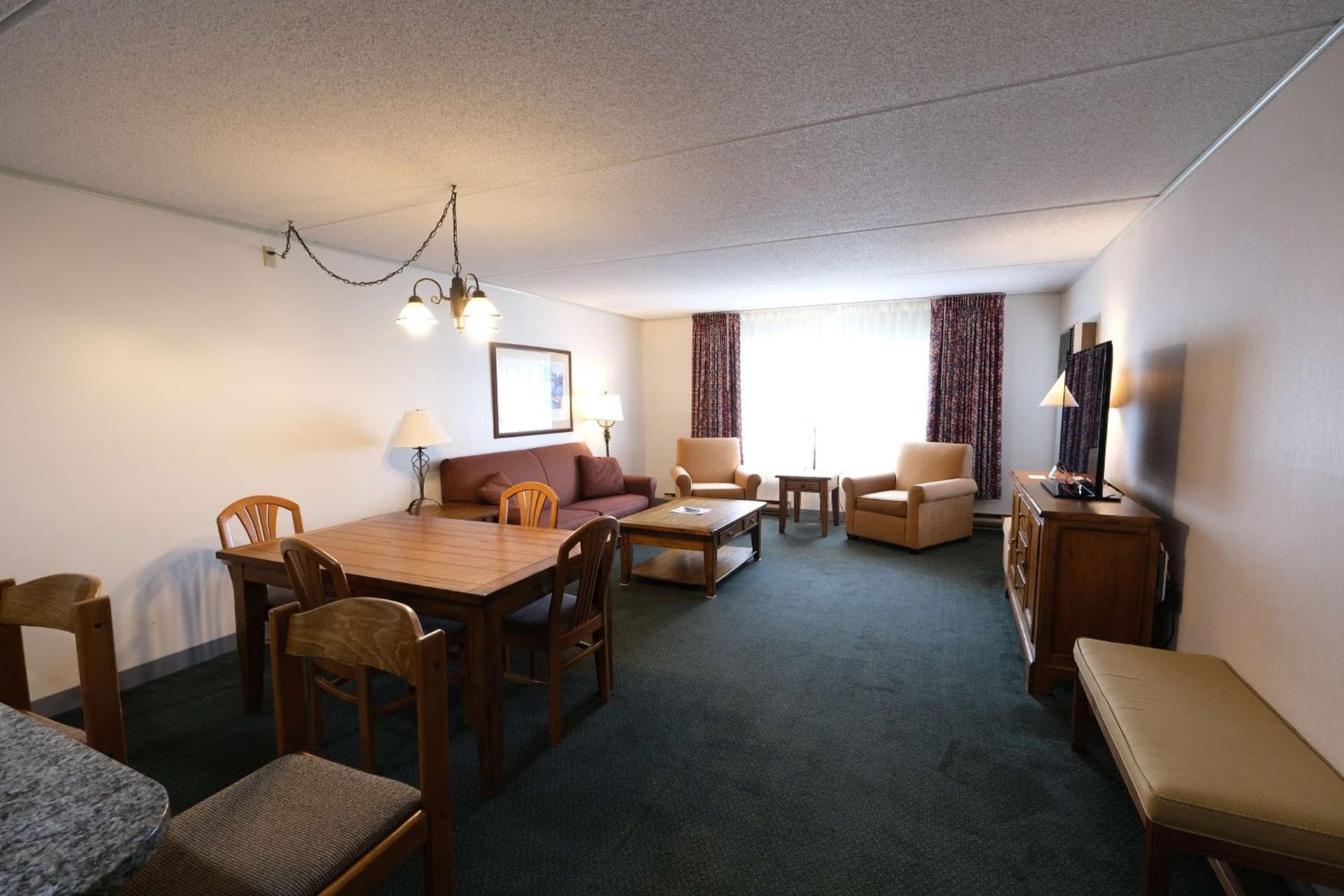 Fireside Inn & Suites Gilford gallery photo in Gilford — image 181