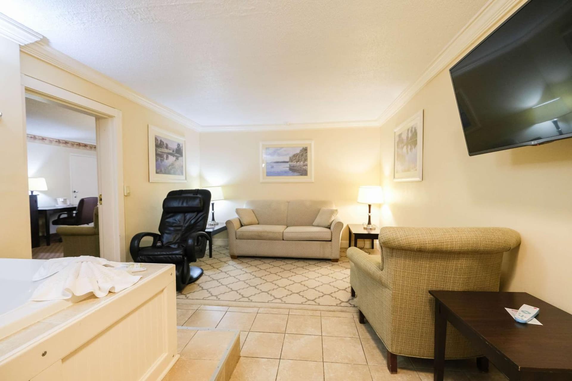 Fireside Inn & Suites Portland gallery photo in Portland, ME — image 64