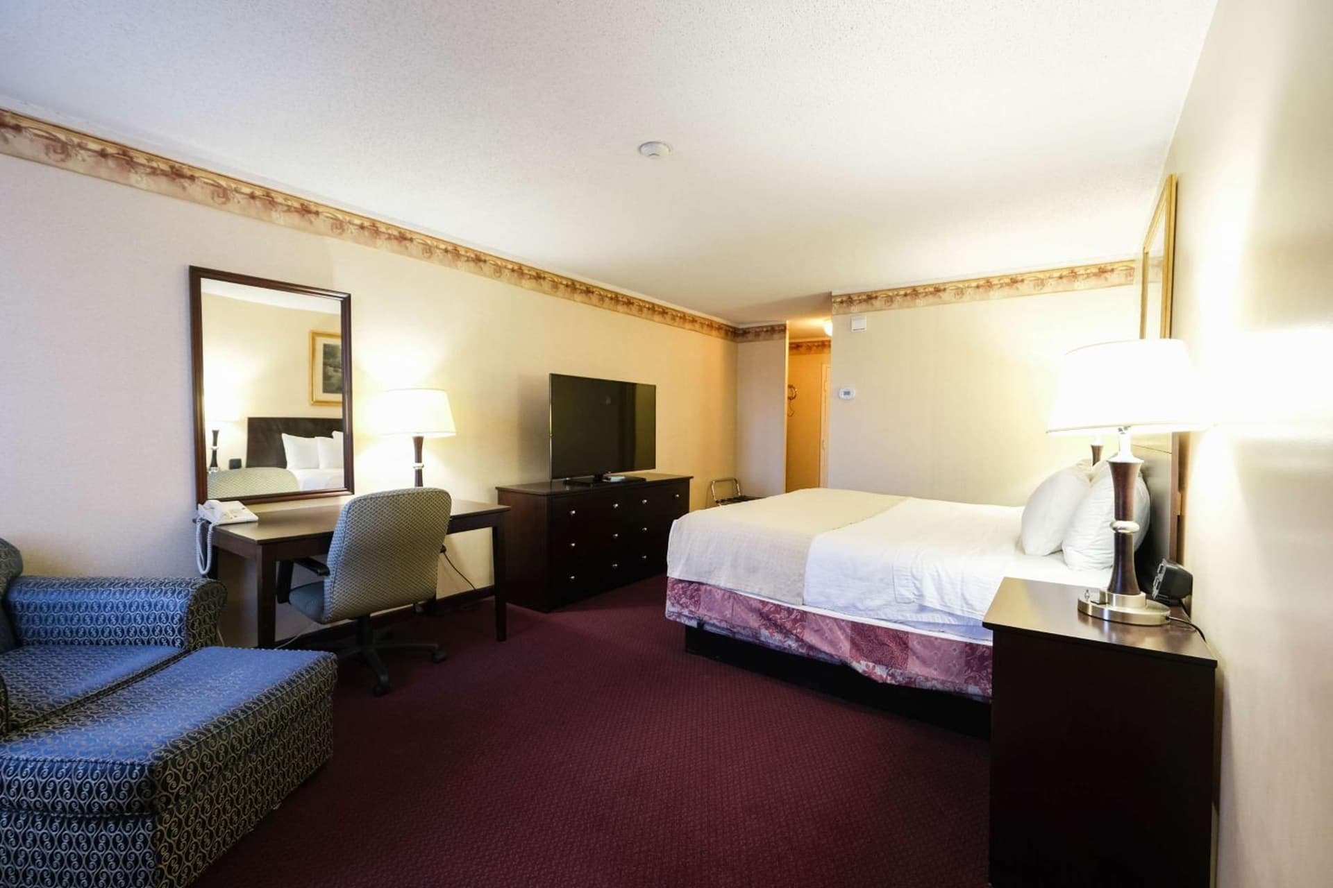 Fireside Inn & Suites Portland gallery photo in Portland, ME — image 15