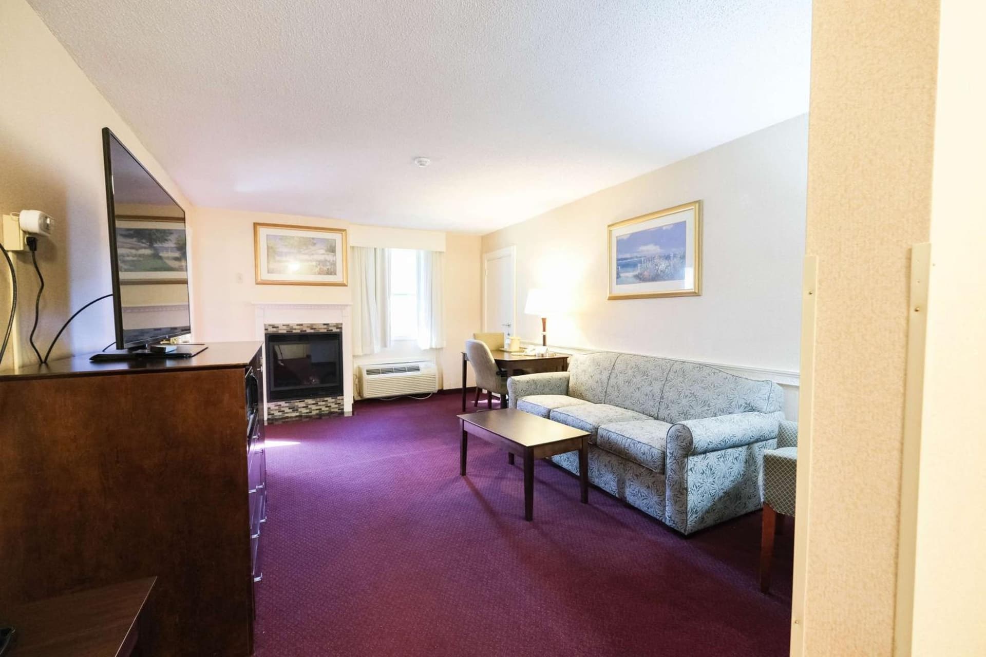 Fireside Inn & Suites Portland gallery photo in Portland, ME — image 35