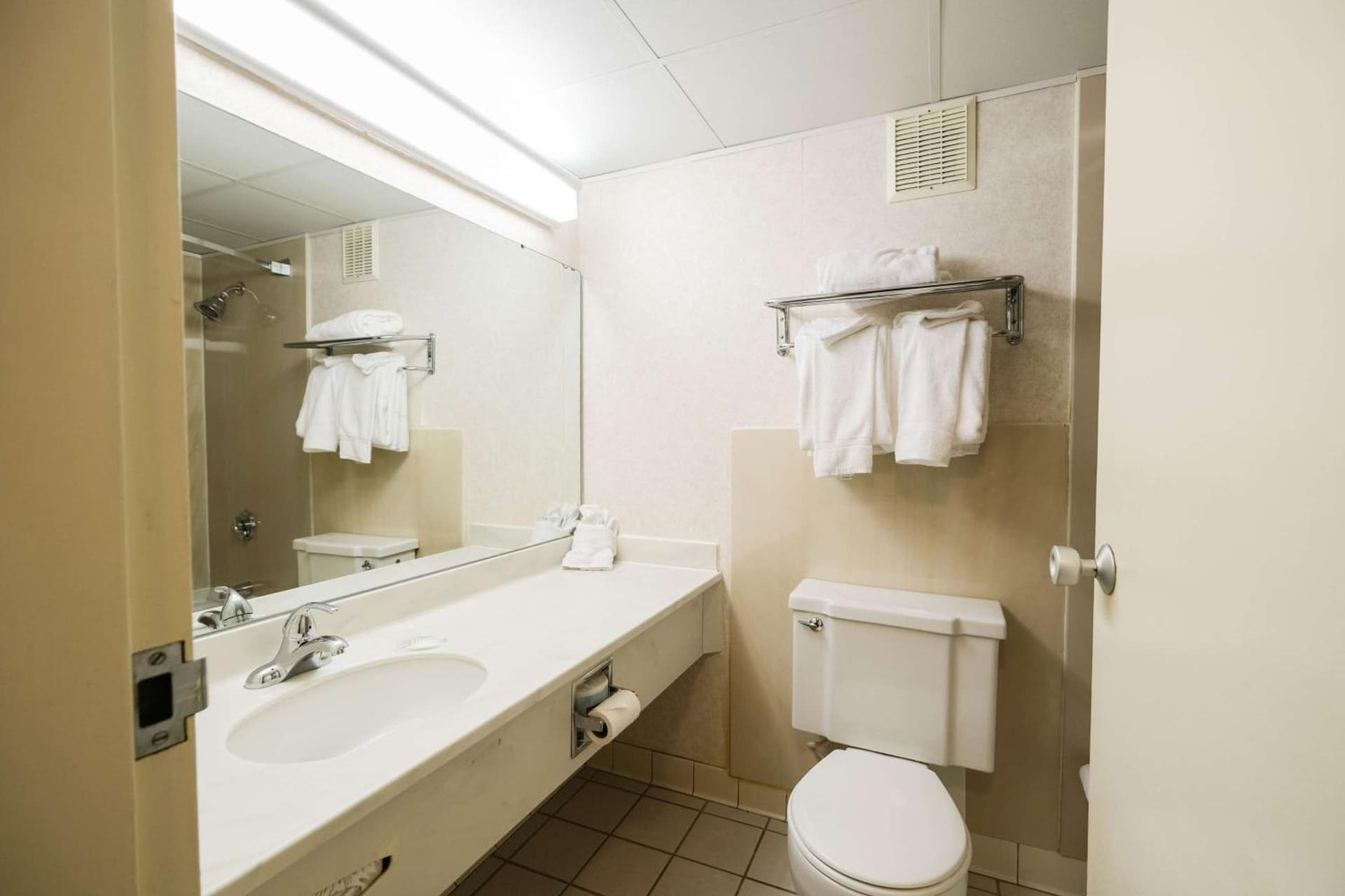Fireside Inn & Suites Portland gallery photo in Portland, ME — image 42
