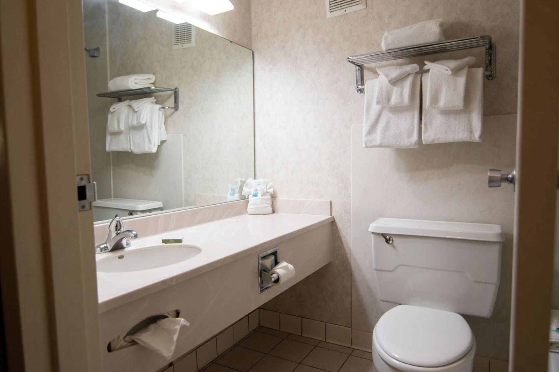 Fireside Inn & Suites Portland gallery photo in Portland, ME — image 108
