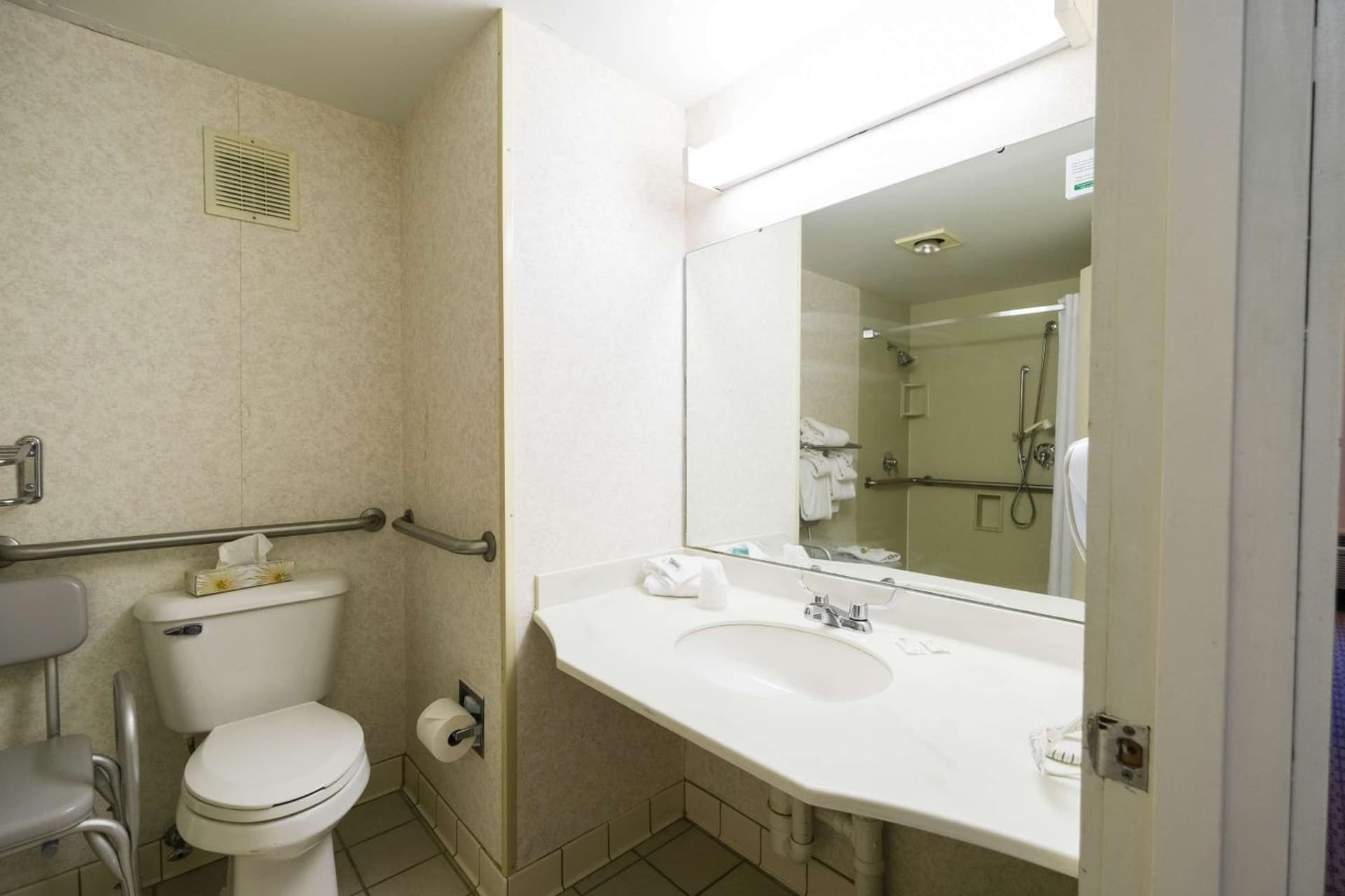Fireside Inn & Suites Portland gallery photo in Portland, ME — image 59