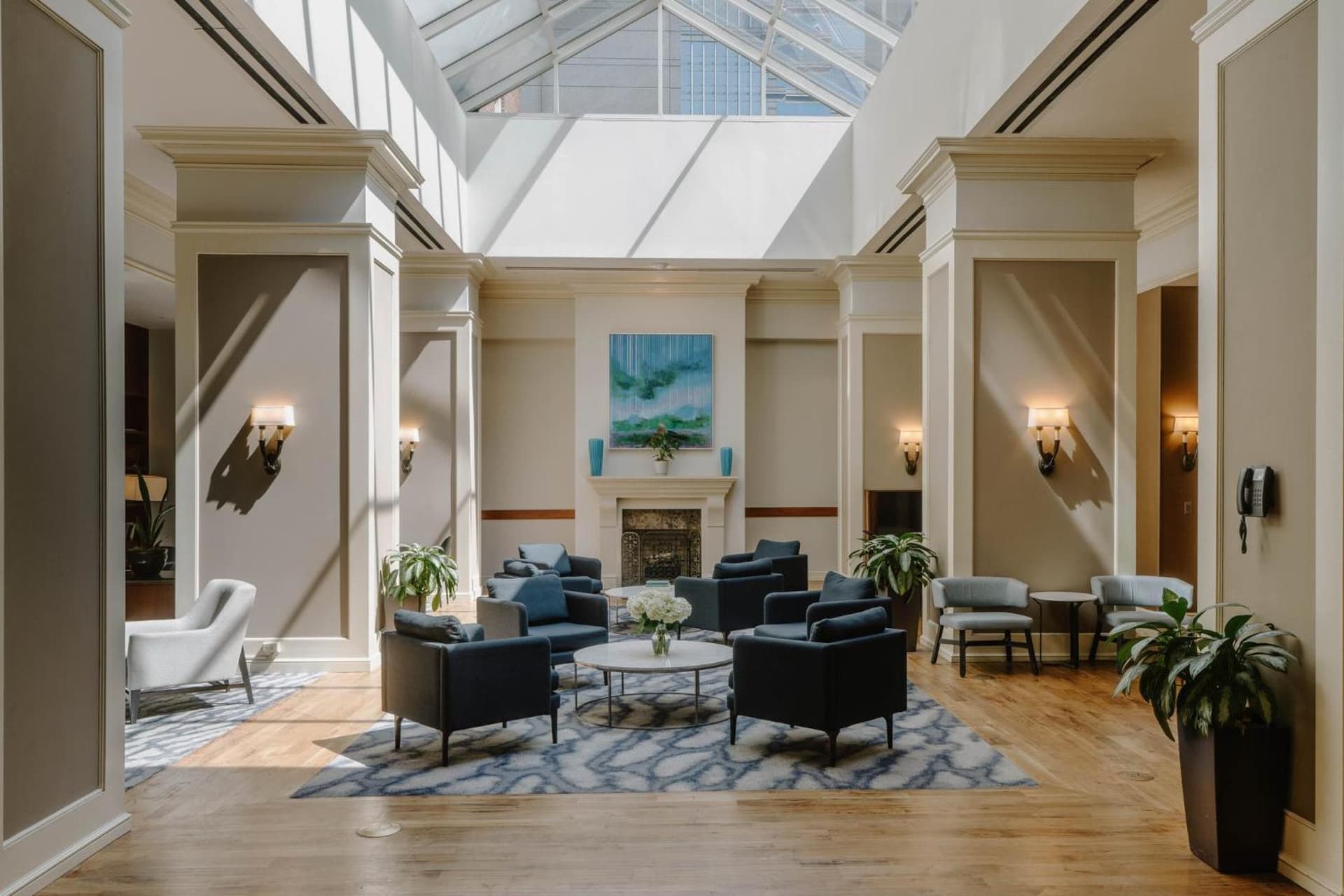 Club Quarters Hotel Rittenhouse Square, Philadelphia gallery photo in Philadelphia, PA — image 6
