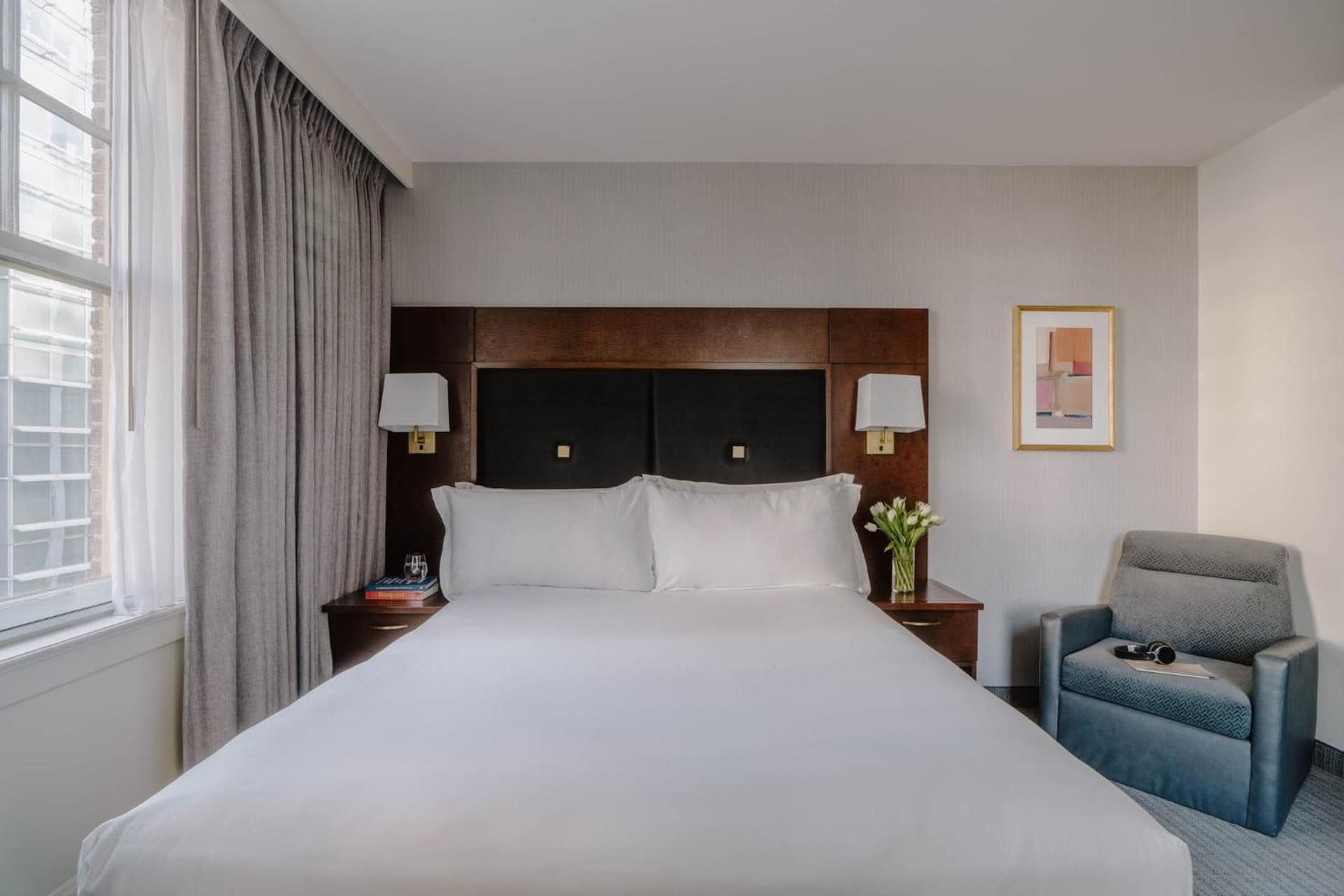 Club Quarters Hotel Downtown, Houston gallery photo in Houston, TX — image 106