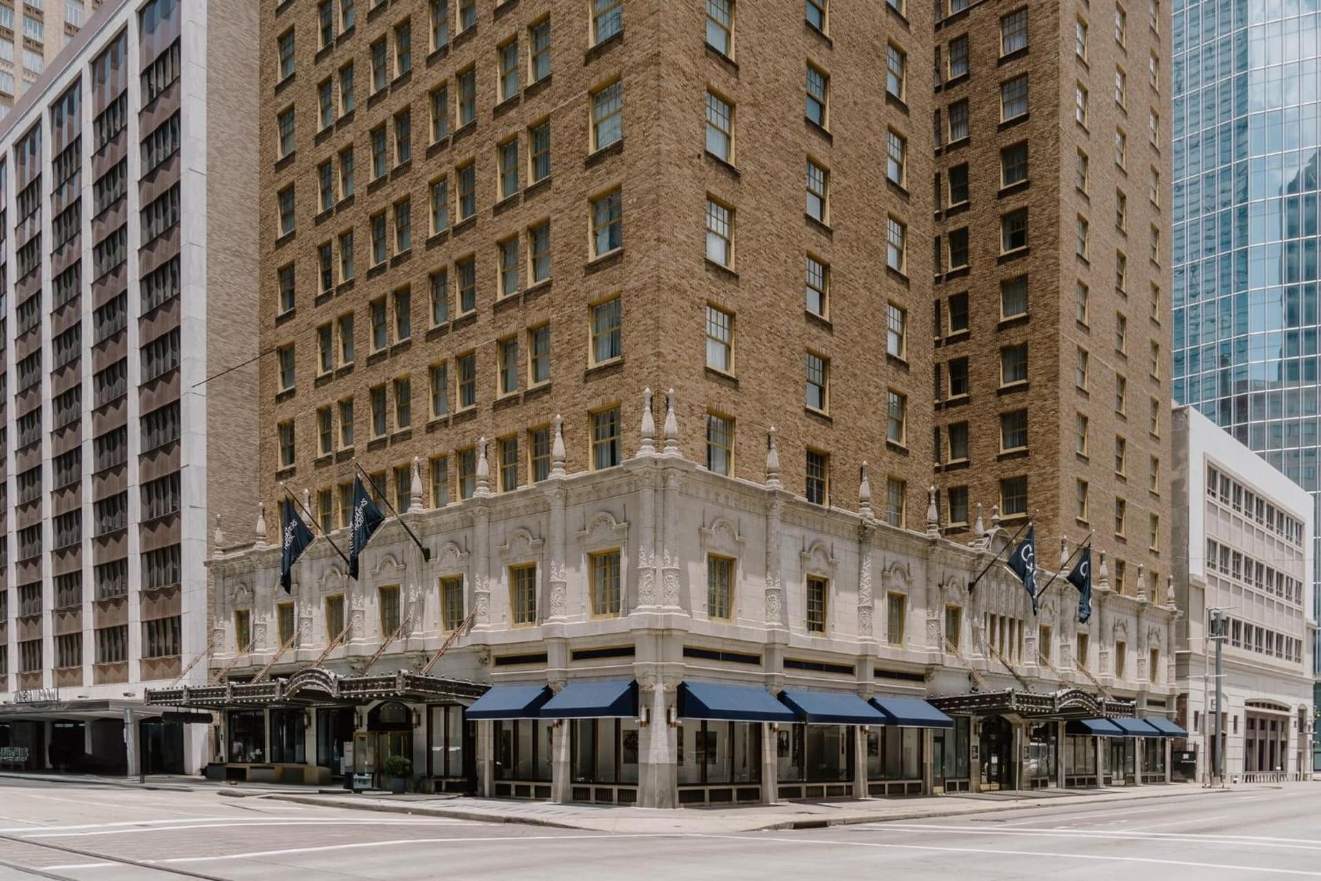 Club Quarters Hotel Downtown, Houston gallery photo in Houston, TX — image 92