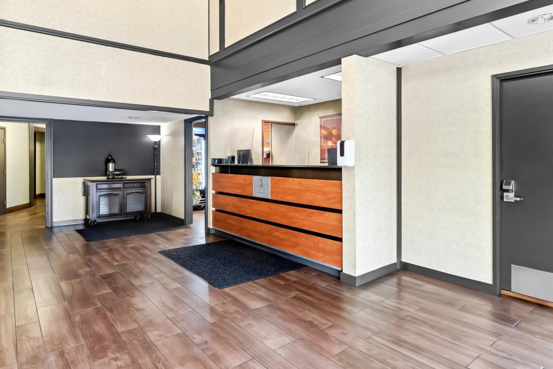Red Lion Hotel Portland Airport gallery photo in Portland, OR — image 5