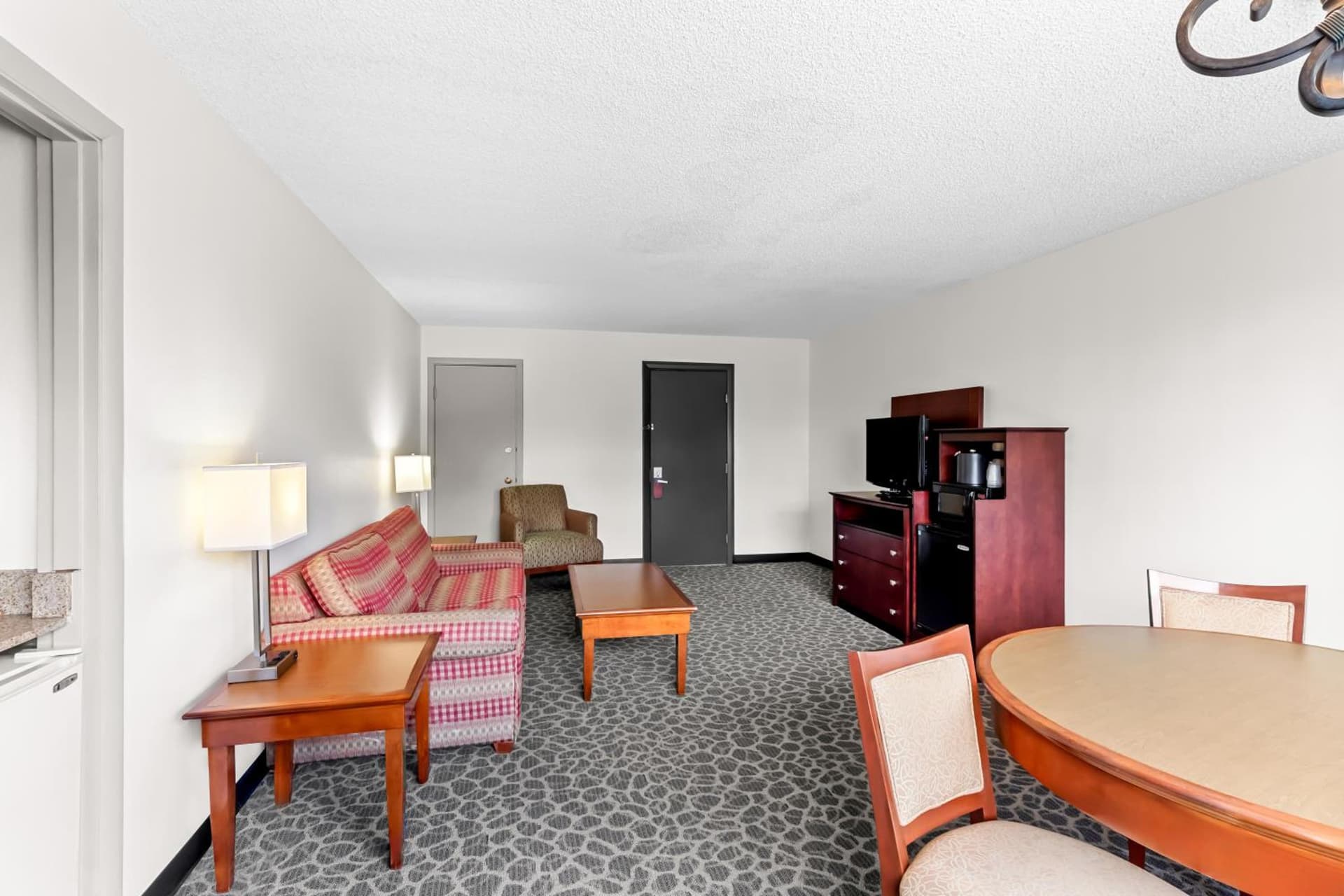 Red Lion Hotel Portland Airport interior in Portland, OR — gallery photo 2
