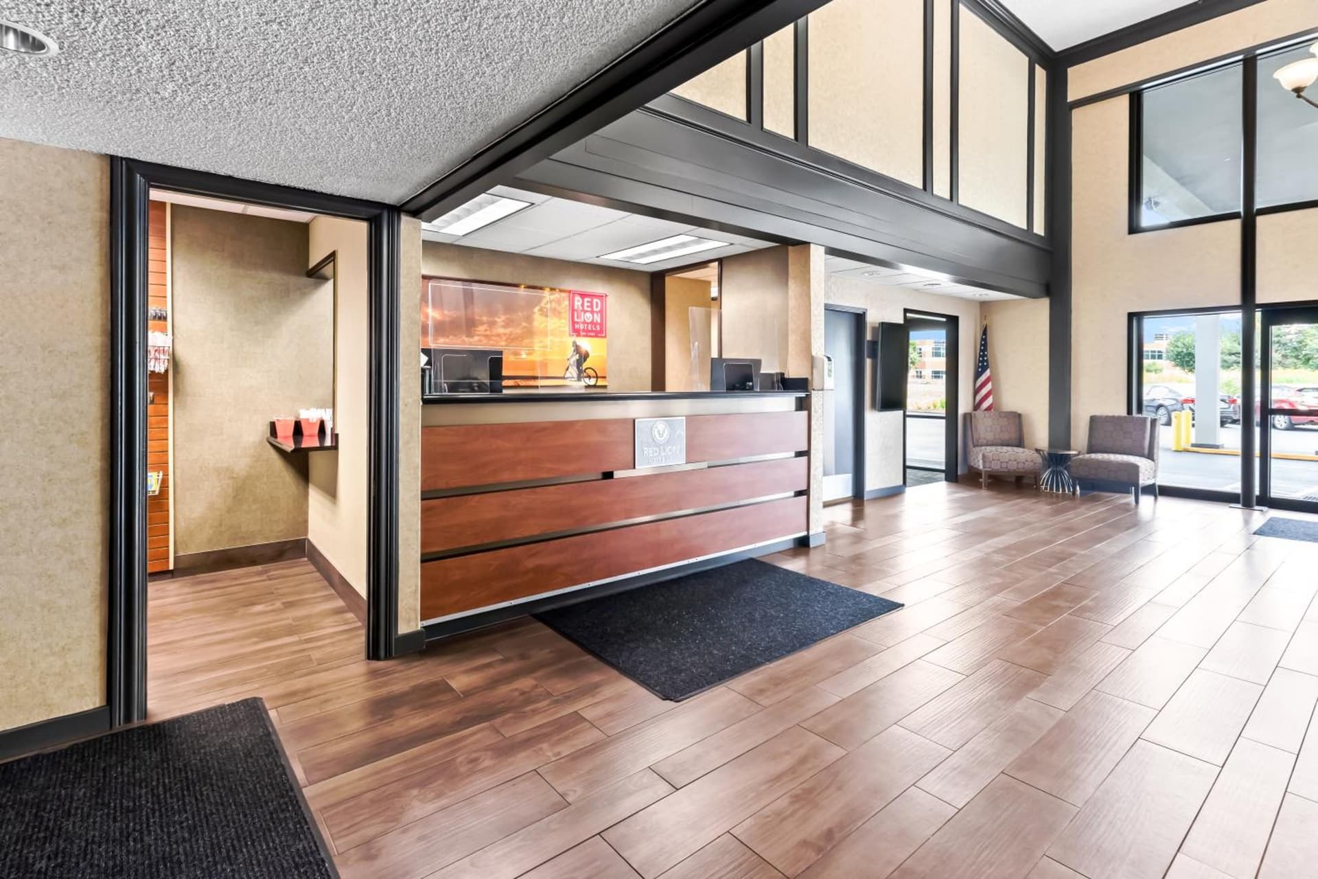 Red Lion Hotel Portland Airport gallery photo in Portland, OR — image 8