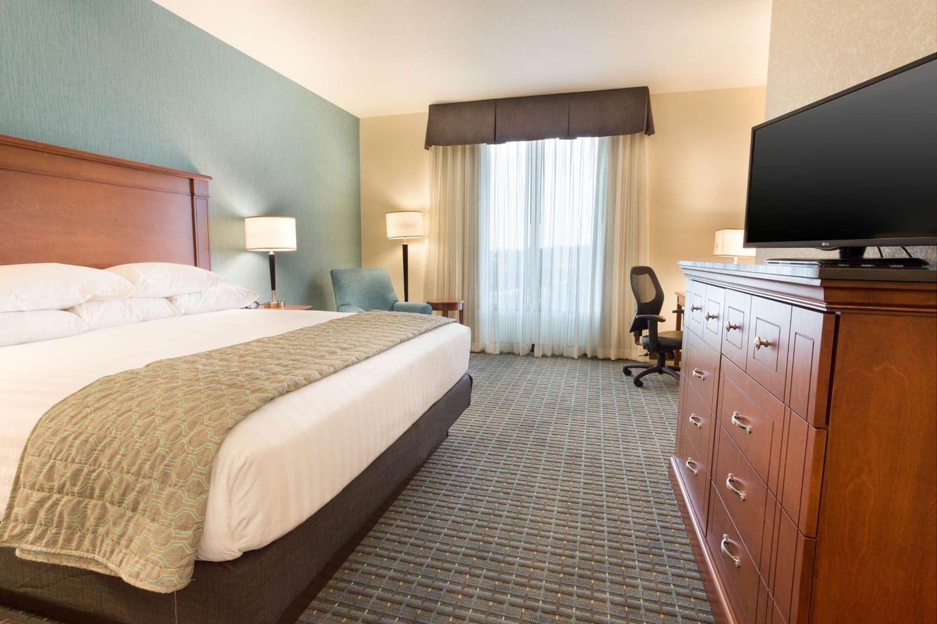 Drury Plaza Hotel St Louis Brentwood gallery photo in Brentwood, MO — image 12