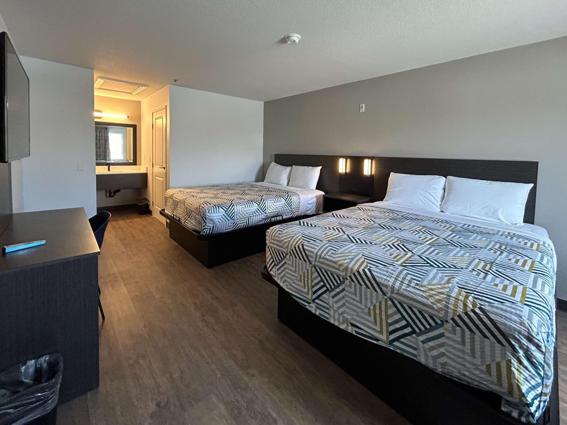 Motel 6 Lake Elsinore, CA gallery photo in Lake Elsinore, CA — image 11