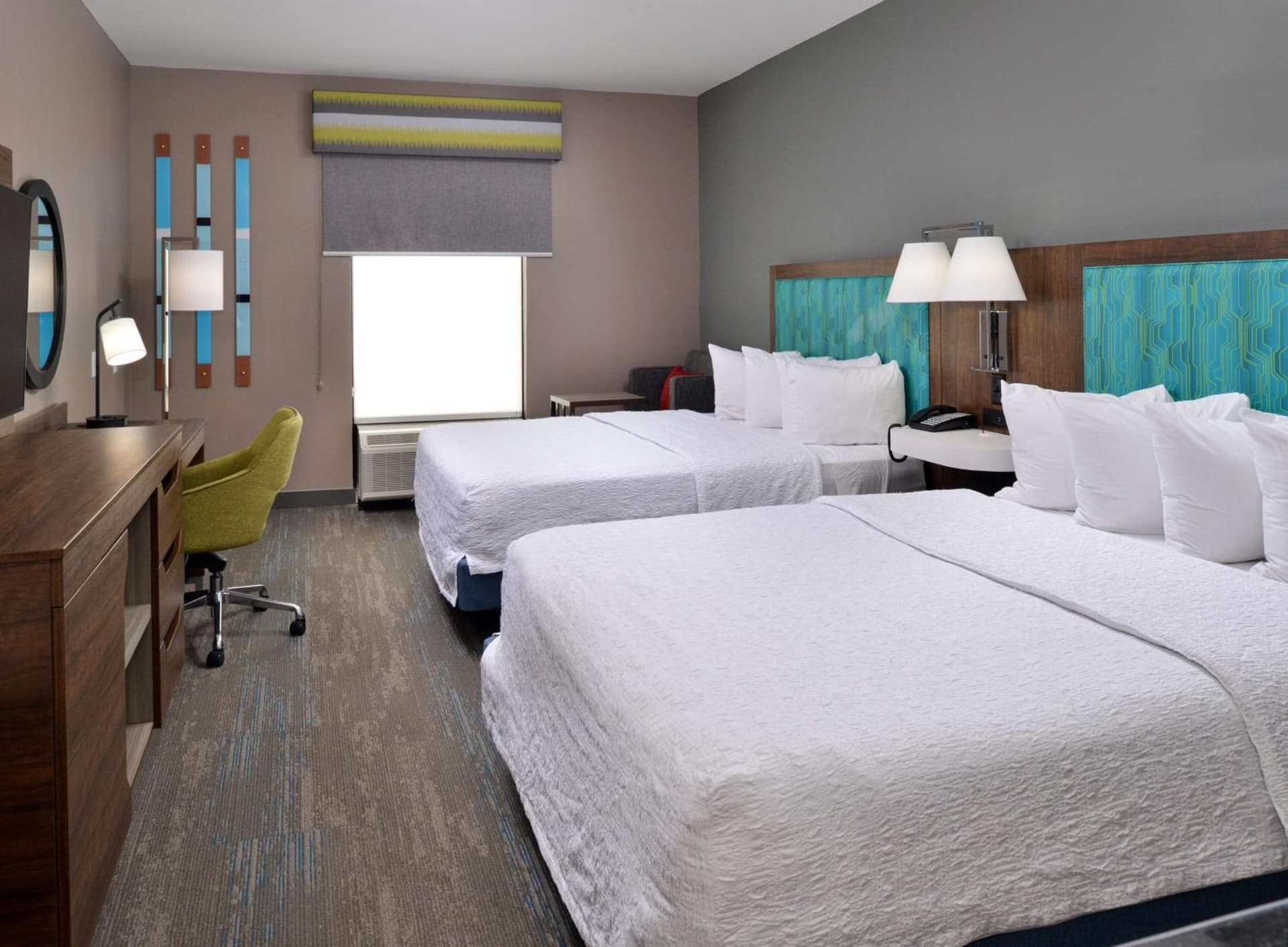 Hampton Inn Laplace interior in Laplace, LA — gallery photo 2