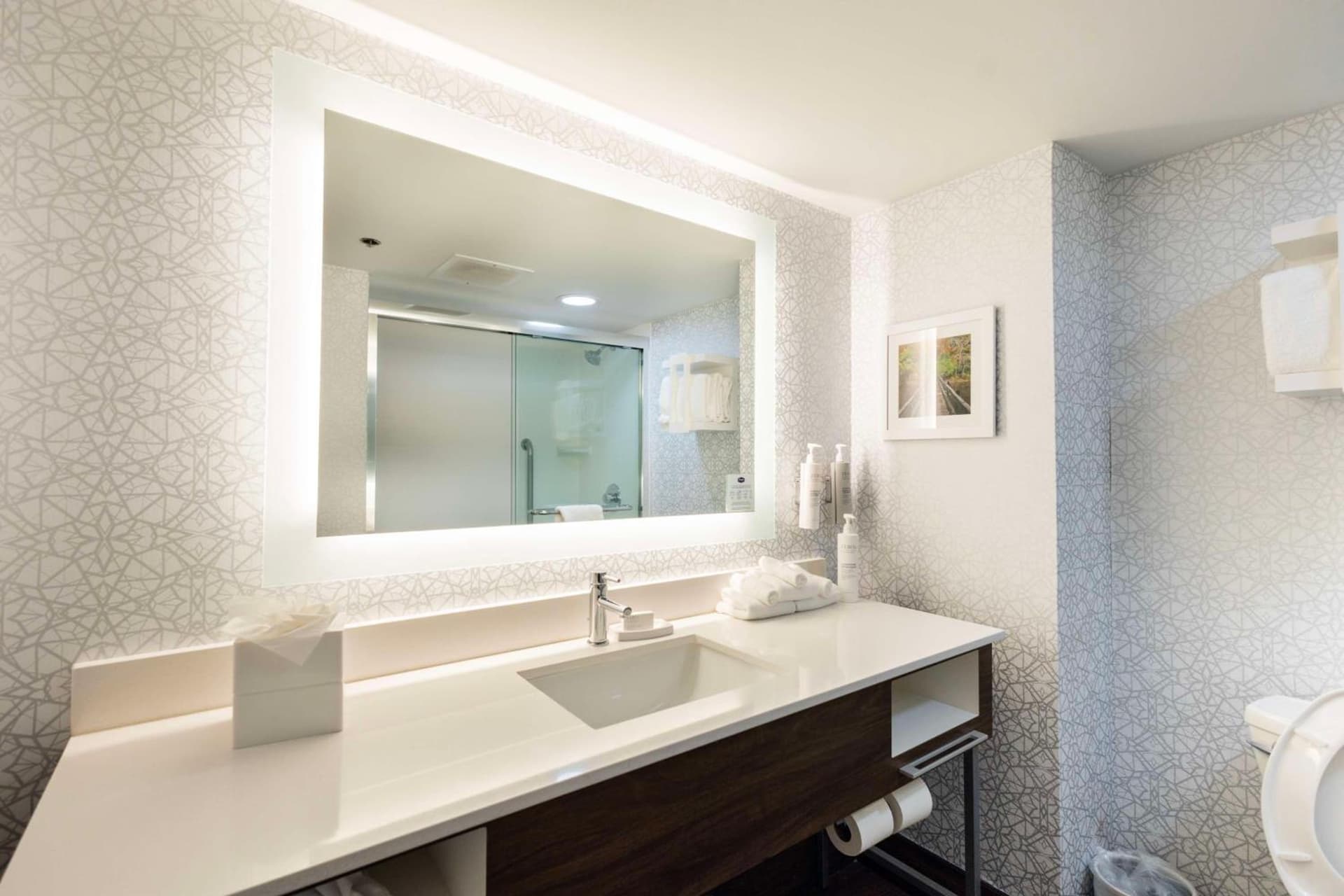 Hampton Inn Springfield gallery photo in Springfield, OH — image 24