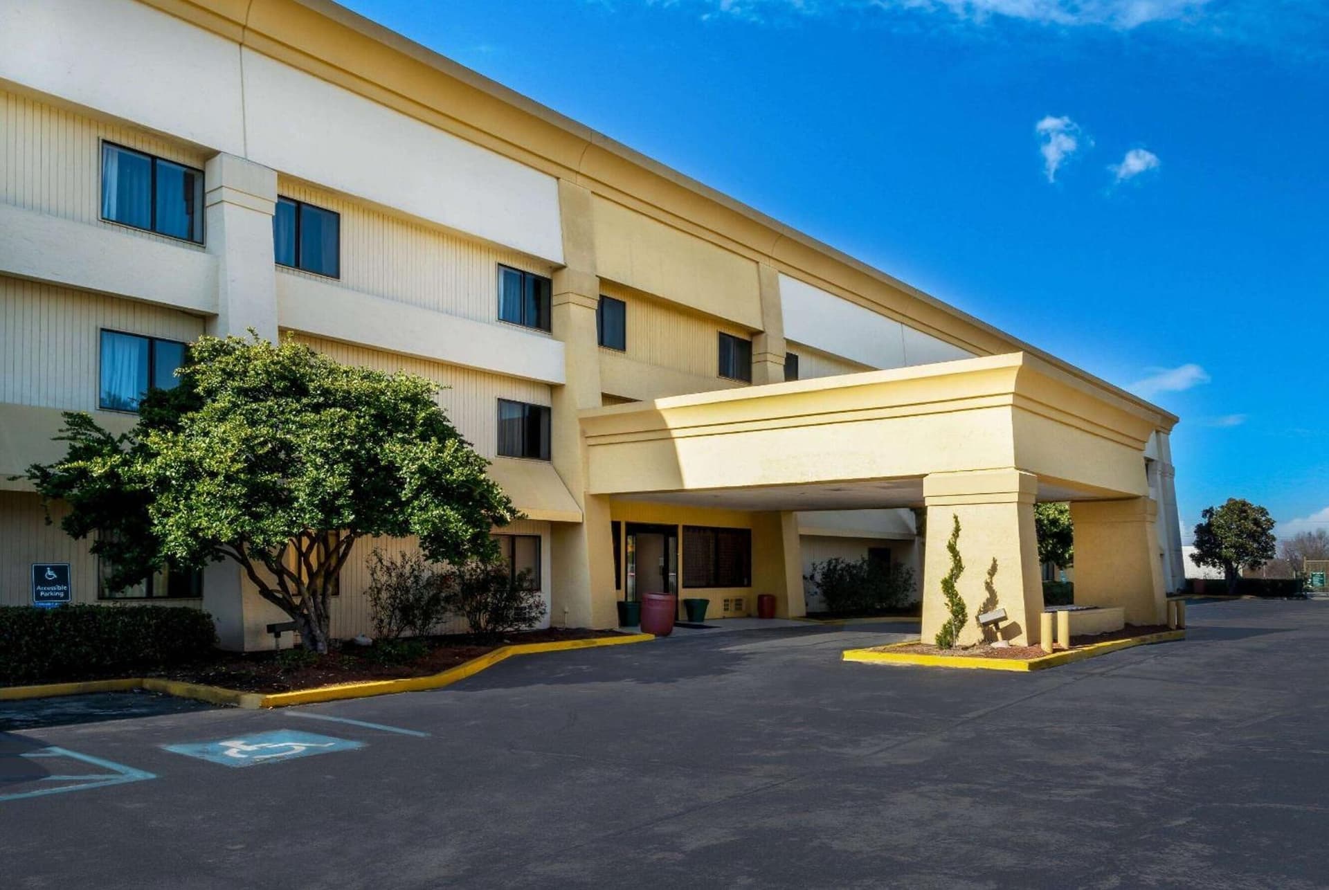 Baymont by Wyndham Meridian — hotel in Meridian, Mississippi