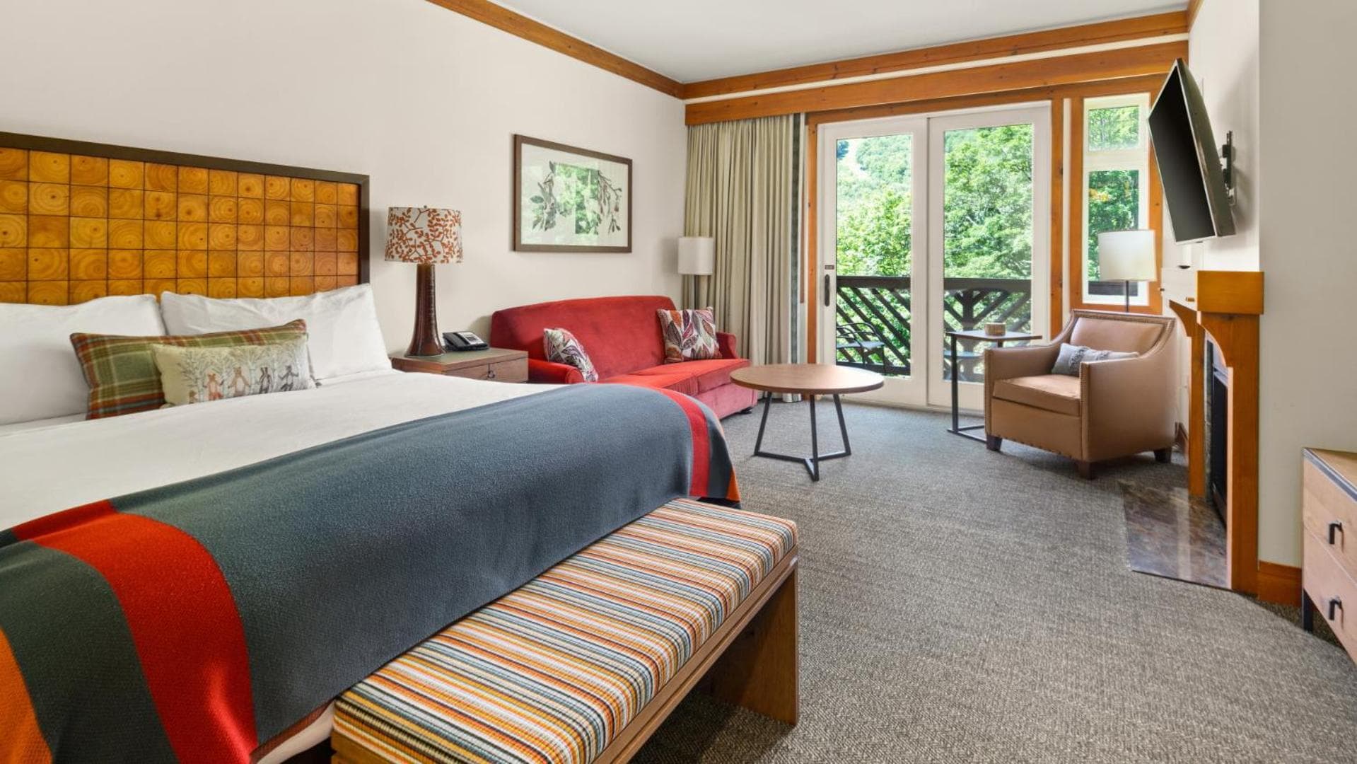 337 - Studio- Lodge At Spruce Peak -Stowe Mt Resort- Ski in Ski out - Sleeps 4 property views in Stowe — gallery photo 3