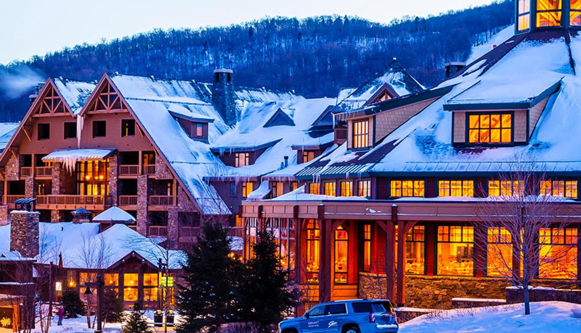 345 Studio Spruce Peak Lodge at Stowe Mt Resort Sleeps 4 featured exterior or lobby in Stowe — similar hotel