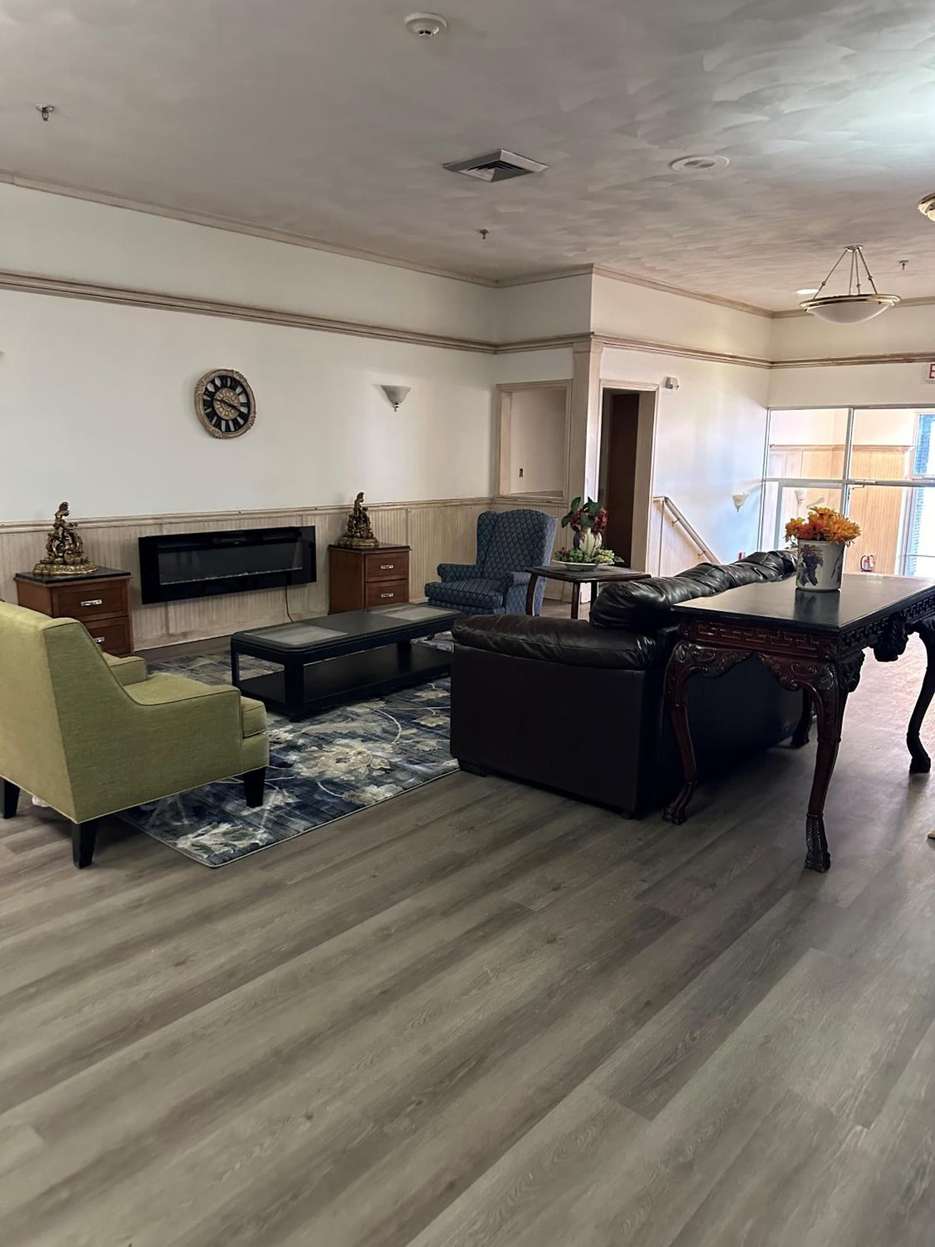 Presque Isle Hotel interior in Presque Isle, ME — gallery photo 2