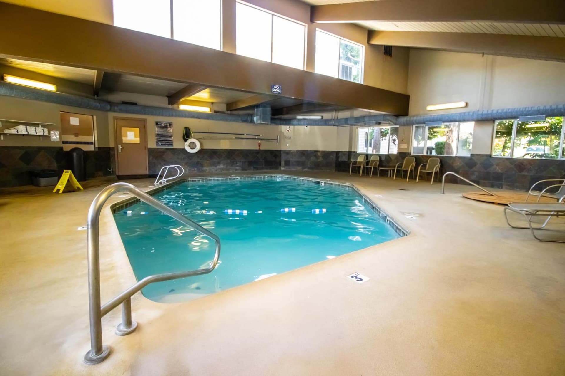 Red Lion Inn & Suites Vancouver gallery photo in Vancouver, WA — image 30
