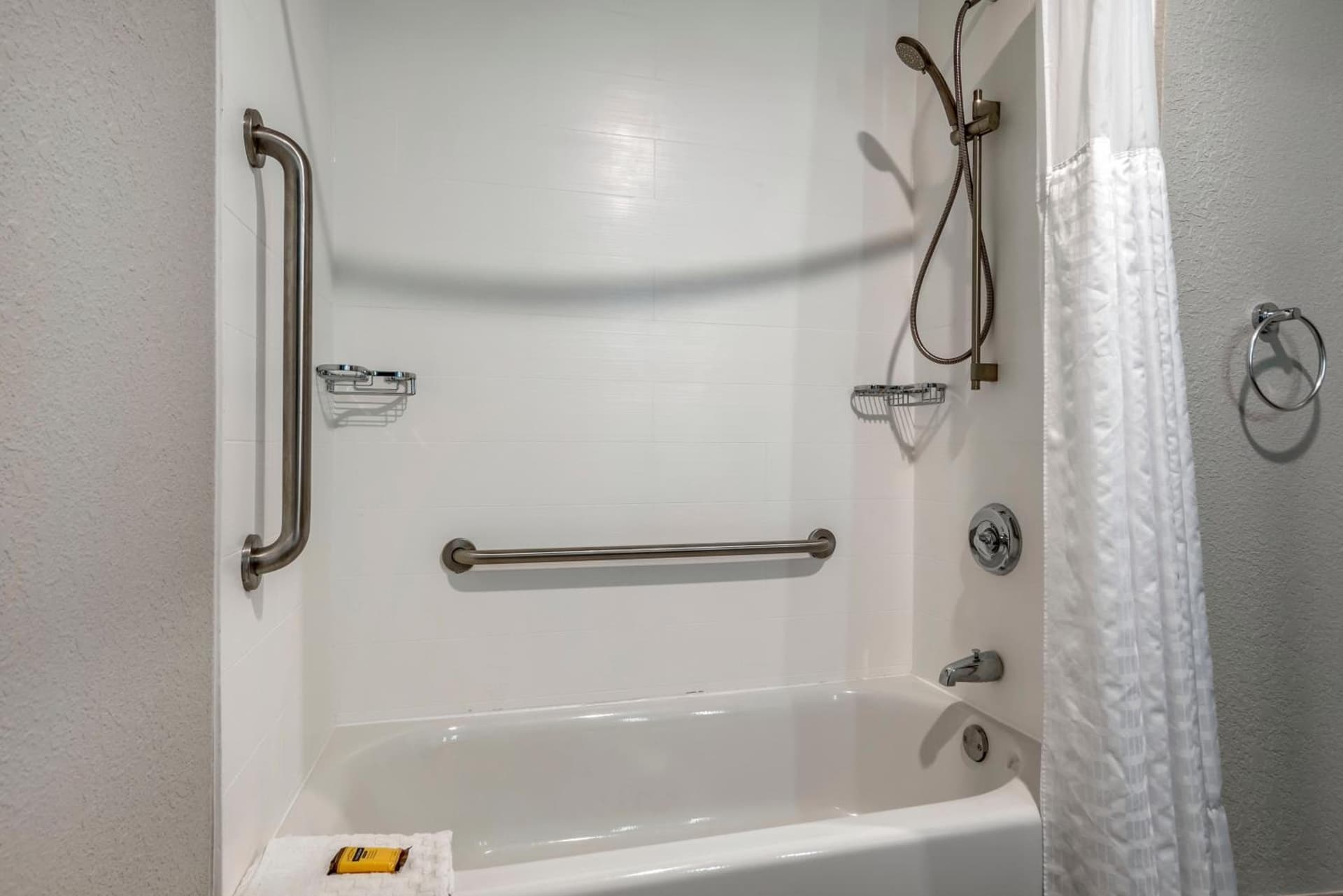 Best Western Plus Panama City Hotel gallery photo in Panama City, FL — image 11