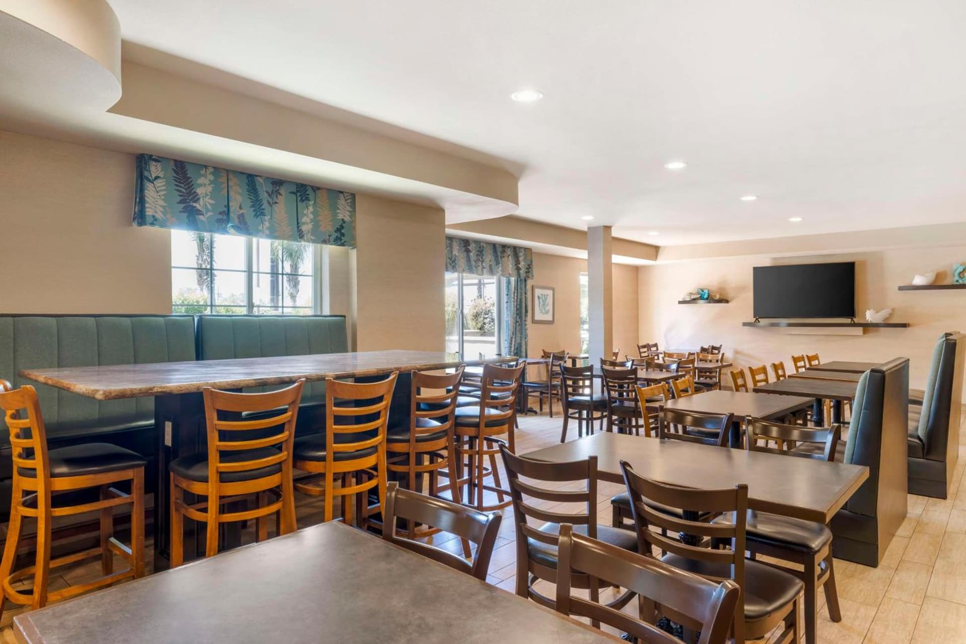 Best Western Plus Oceanside Palms gallery photo in Oceanside, CA — image 18