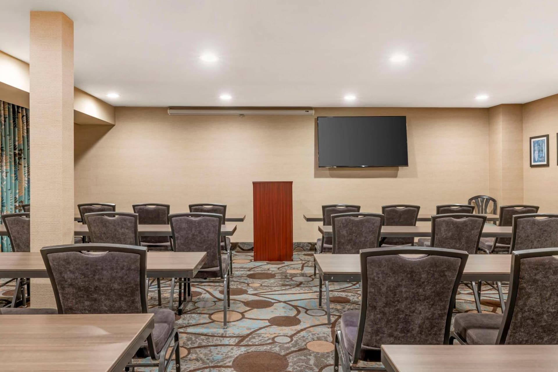 Best Western Plus Oceanside Palms gallery photo in Oceanside, CA — image 13