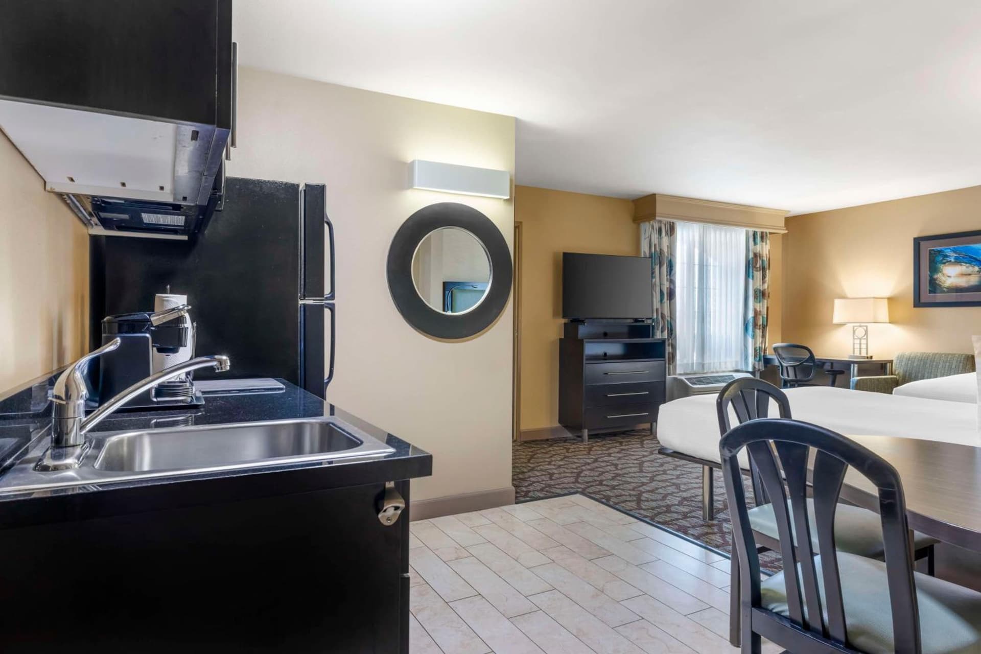 Best Western Plus Oceanside Palms gallery photo in Oceanside, CA — image 4