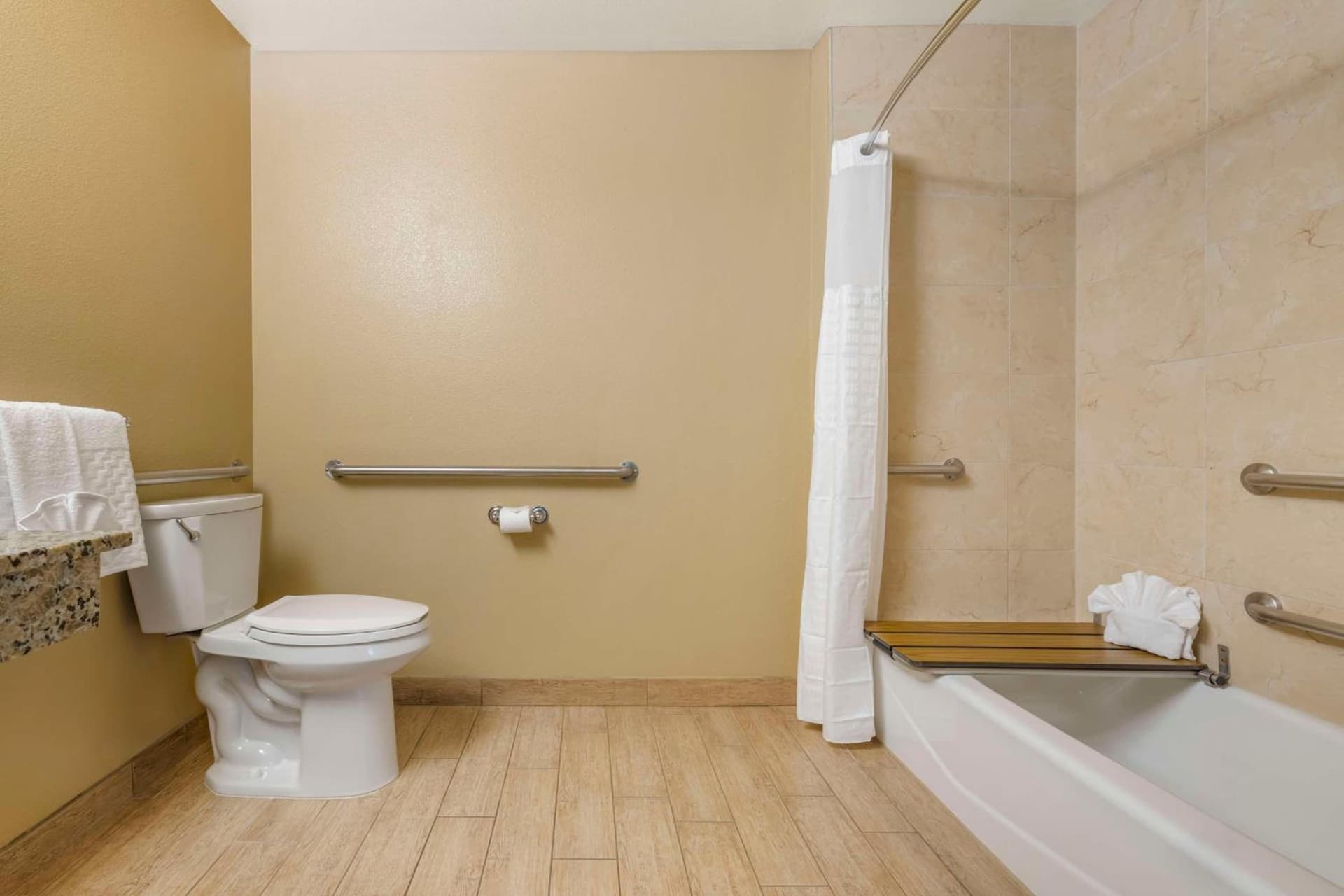 Best Western Plus Oceanside Palms gallery photo in Oceanside, CA — image 44