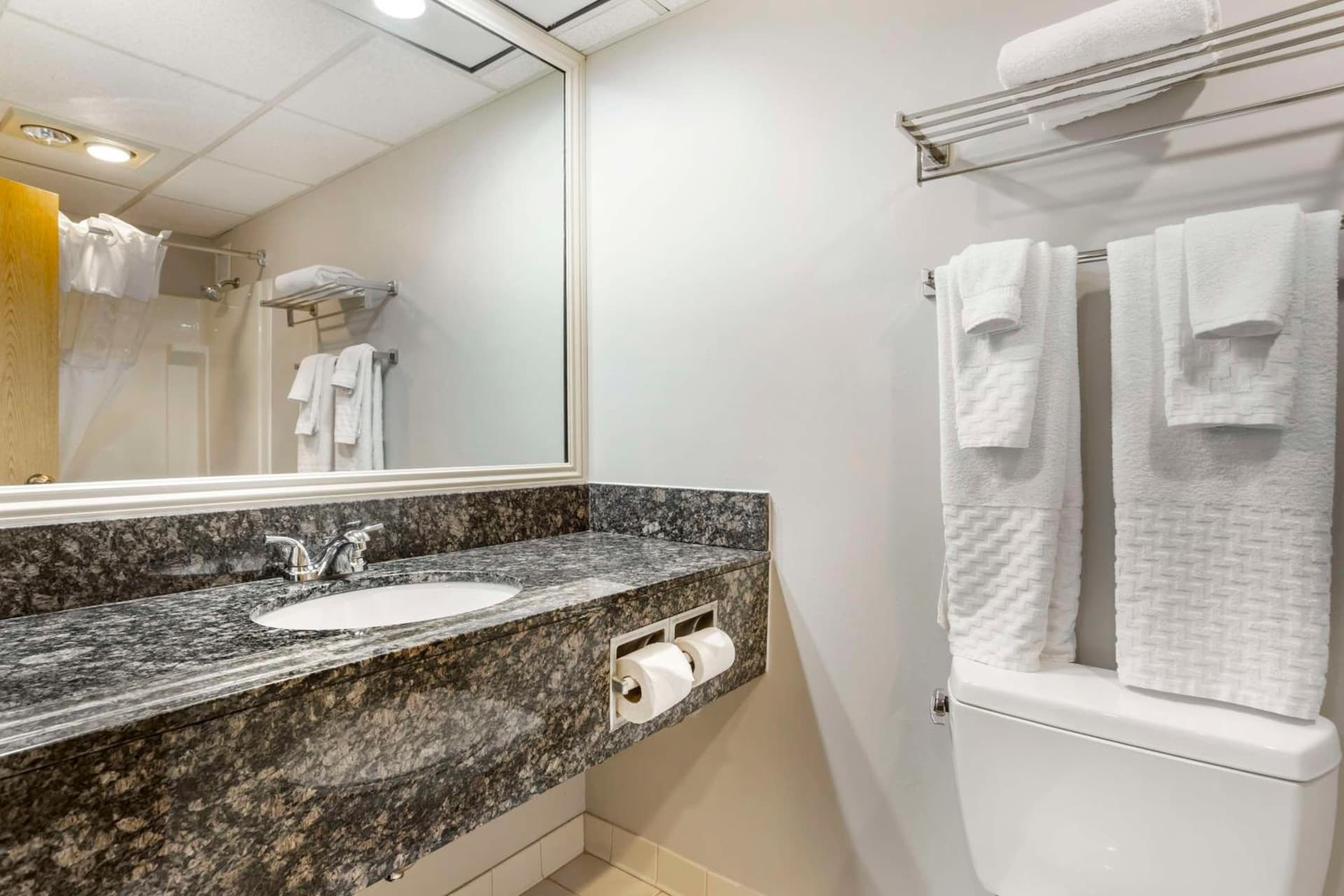 Best Western Danbury/Bethel gallery photo in Bethel — image 20