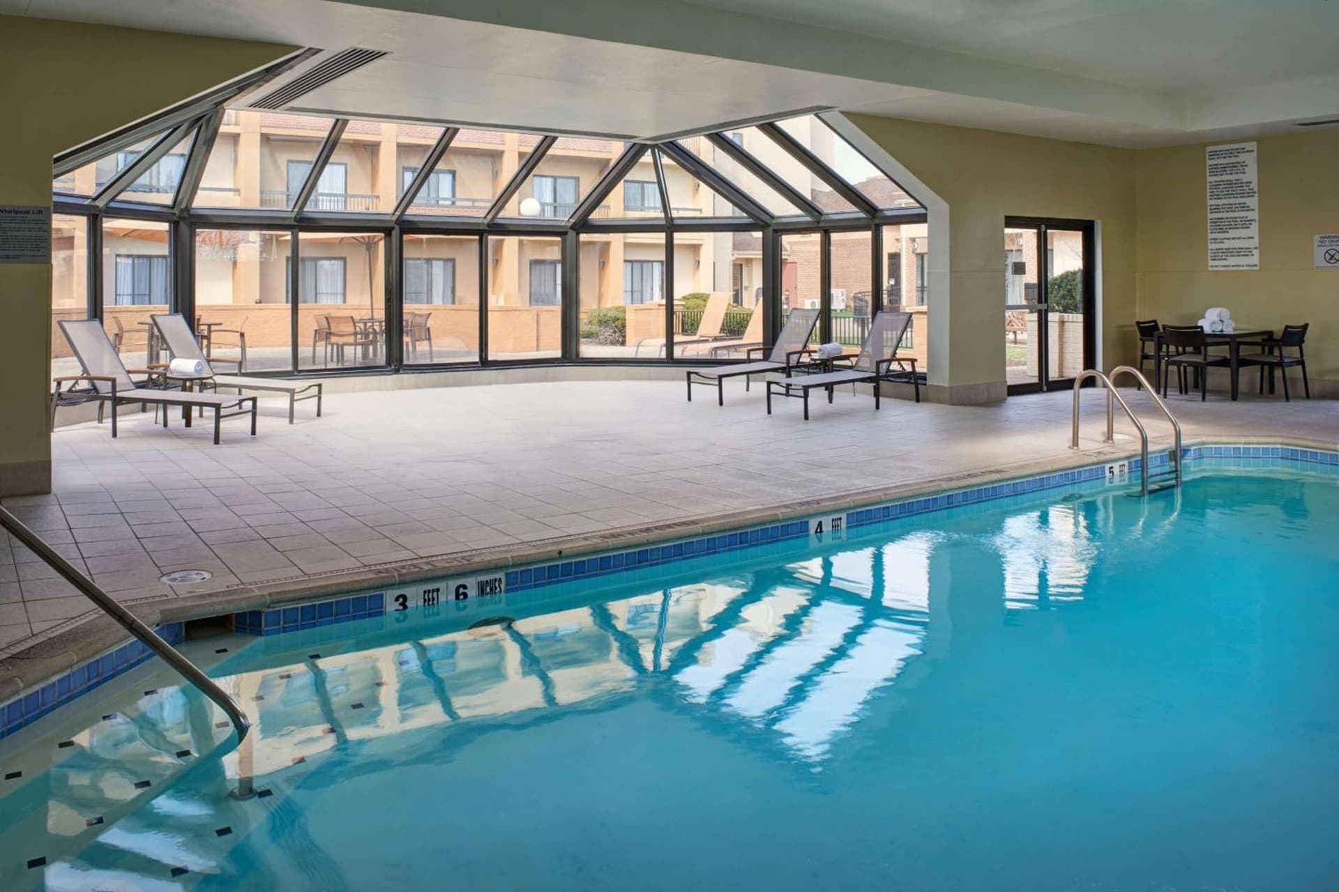 Sonesta Select Indianapolis Carmel property views in Carmel, IN — gallery photo 3