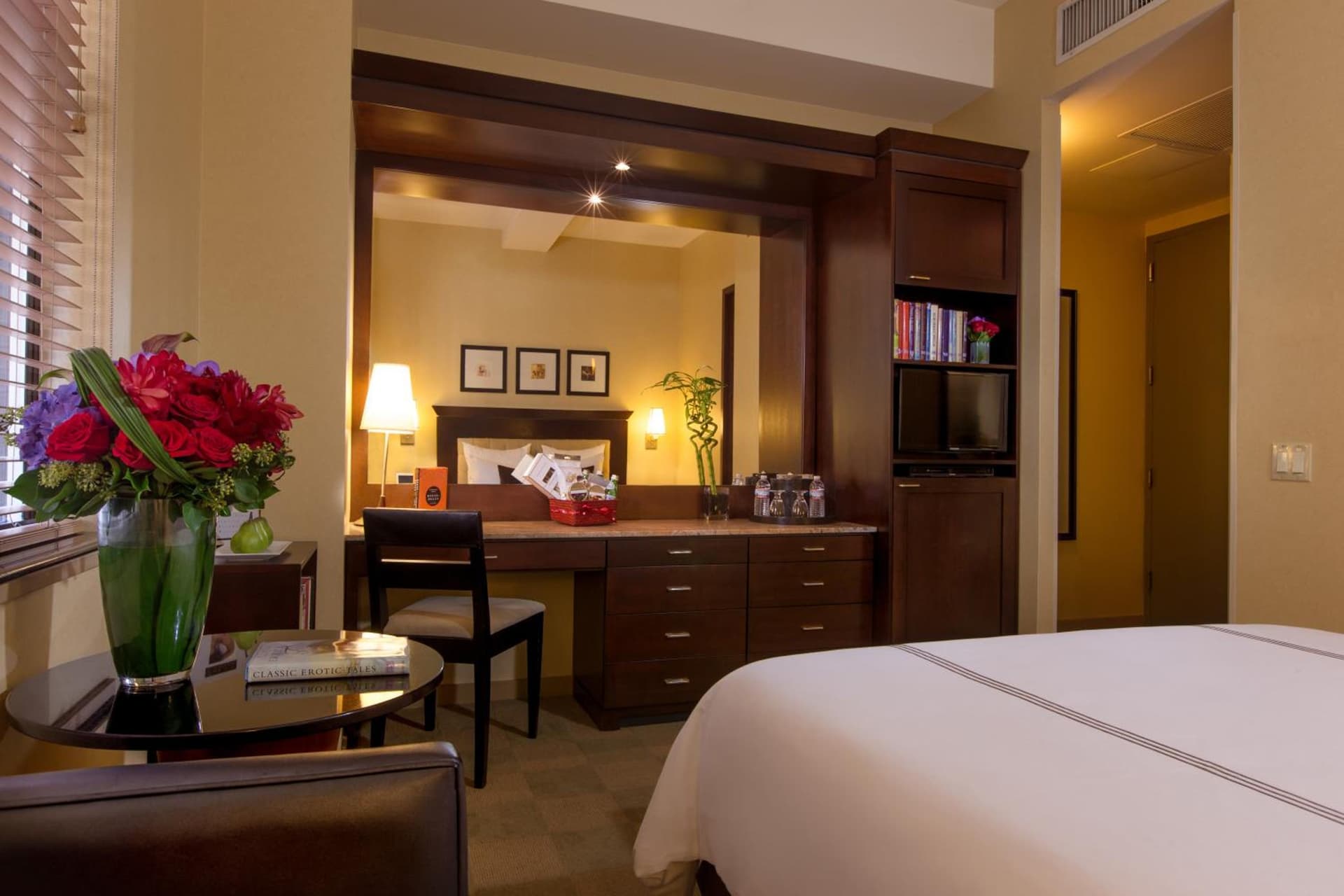 Library Hotel by Library Hotel Collection gallery photo in New York, NY — image 20