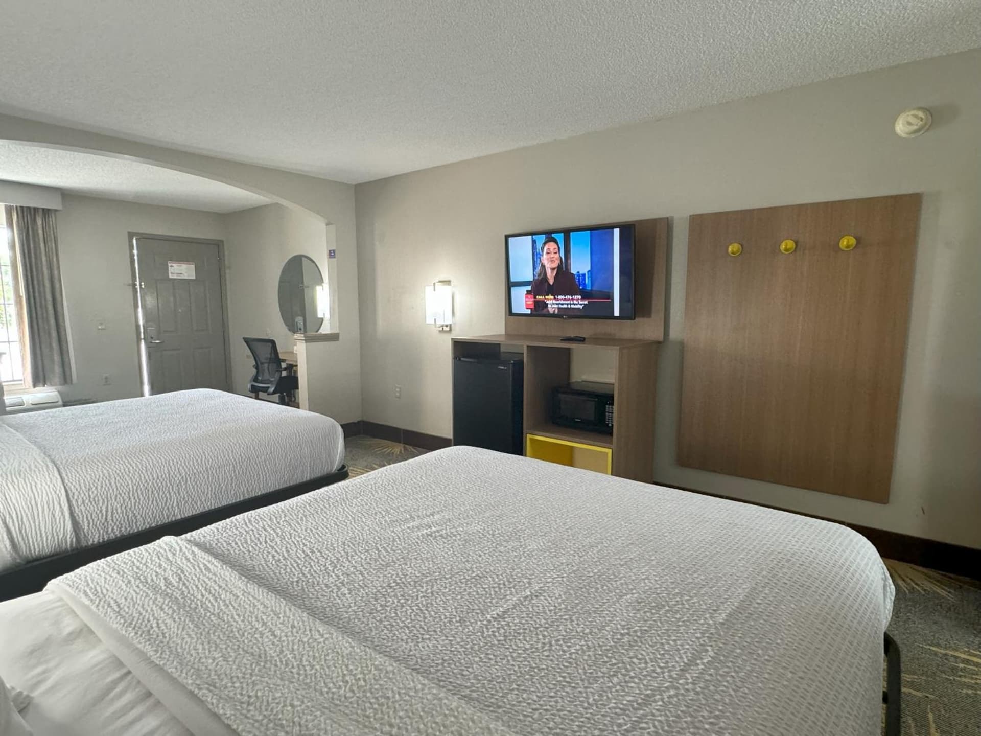 Days Inn & Suites by Wyndham Tuscaloosa - Univ. of Alabama gallery photo in Tuscaloosa, AL — image 19