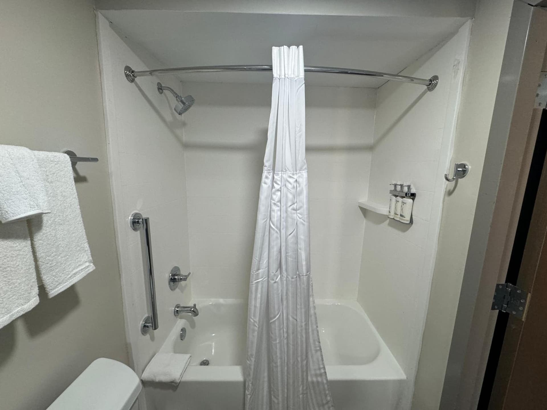 Holiday Inn Express Corpus Christi - Beachfront by IHG gallery photo in Corpus Christi, TX — image 5