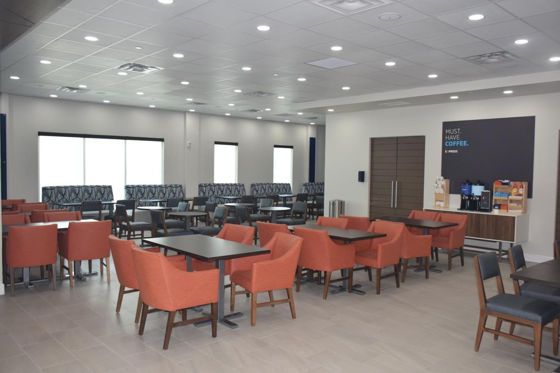 Holiday Inn Express Corpus Christi - Beachfront by IHG gallery photo in Corpus Christi, TX — image 4