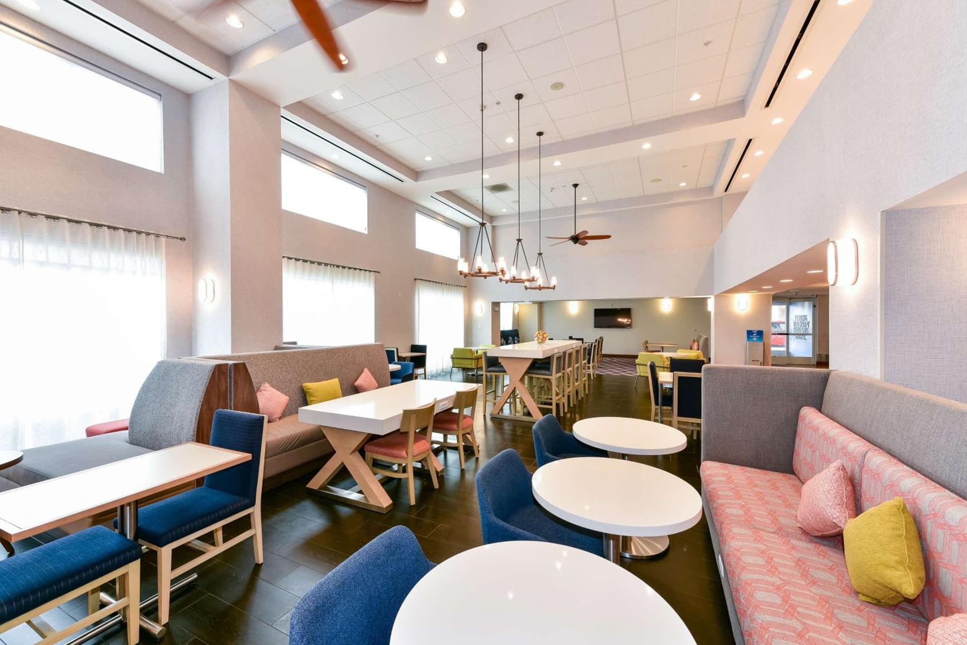Hampton Inn & Suites Pittsburg gallery photo in Pittsburg, CA — image 44