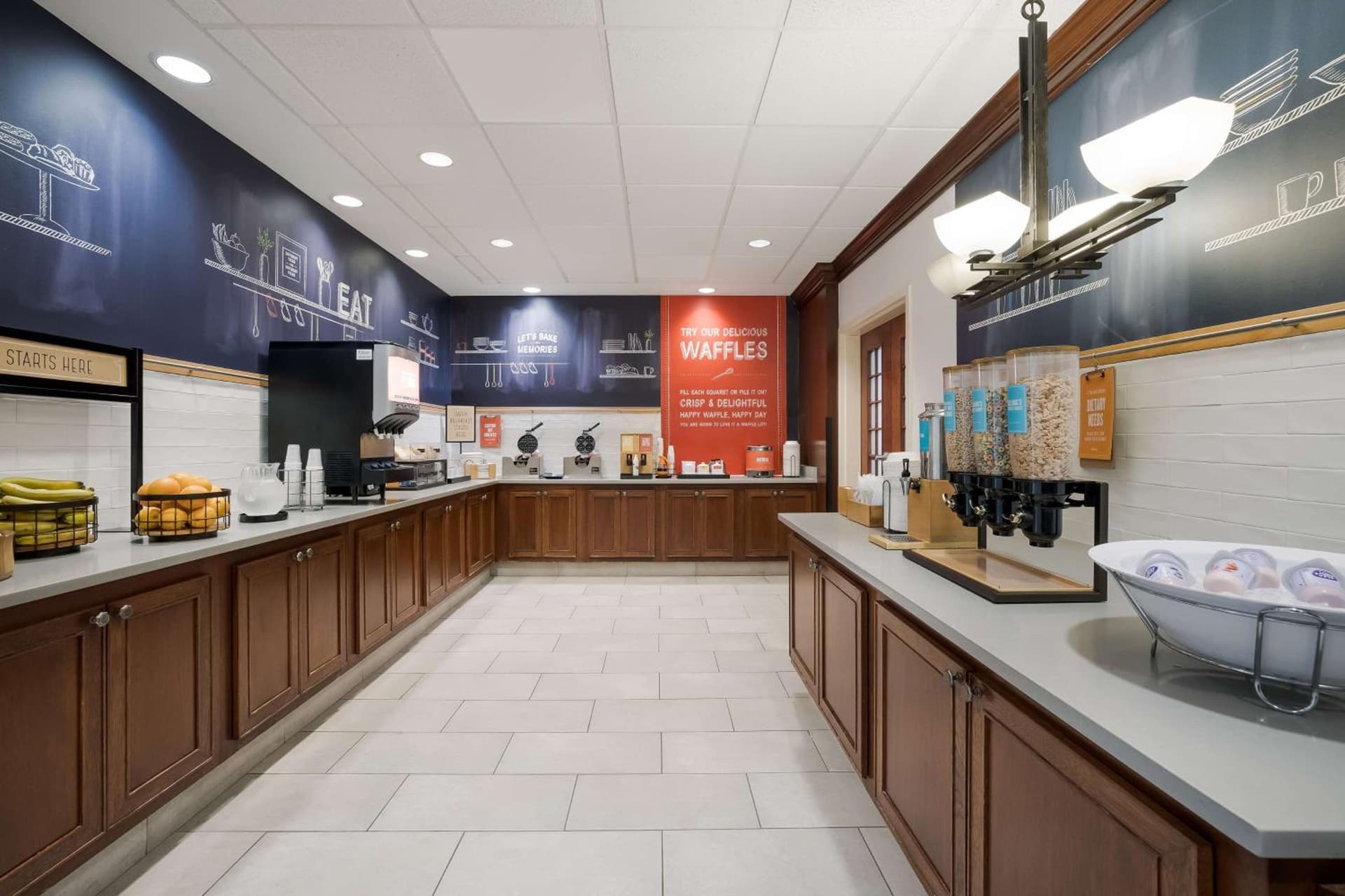 Hampton Inn McHenry gallery photo in McHenry, IL — image 5