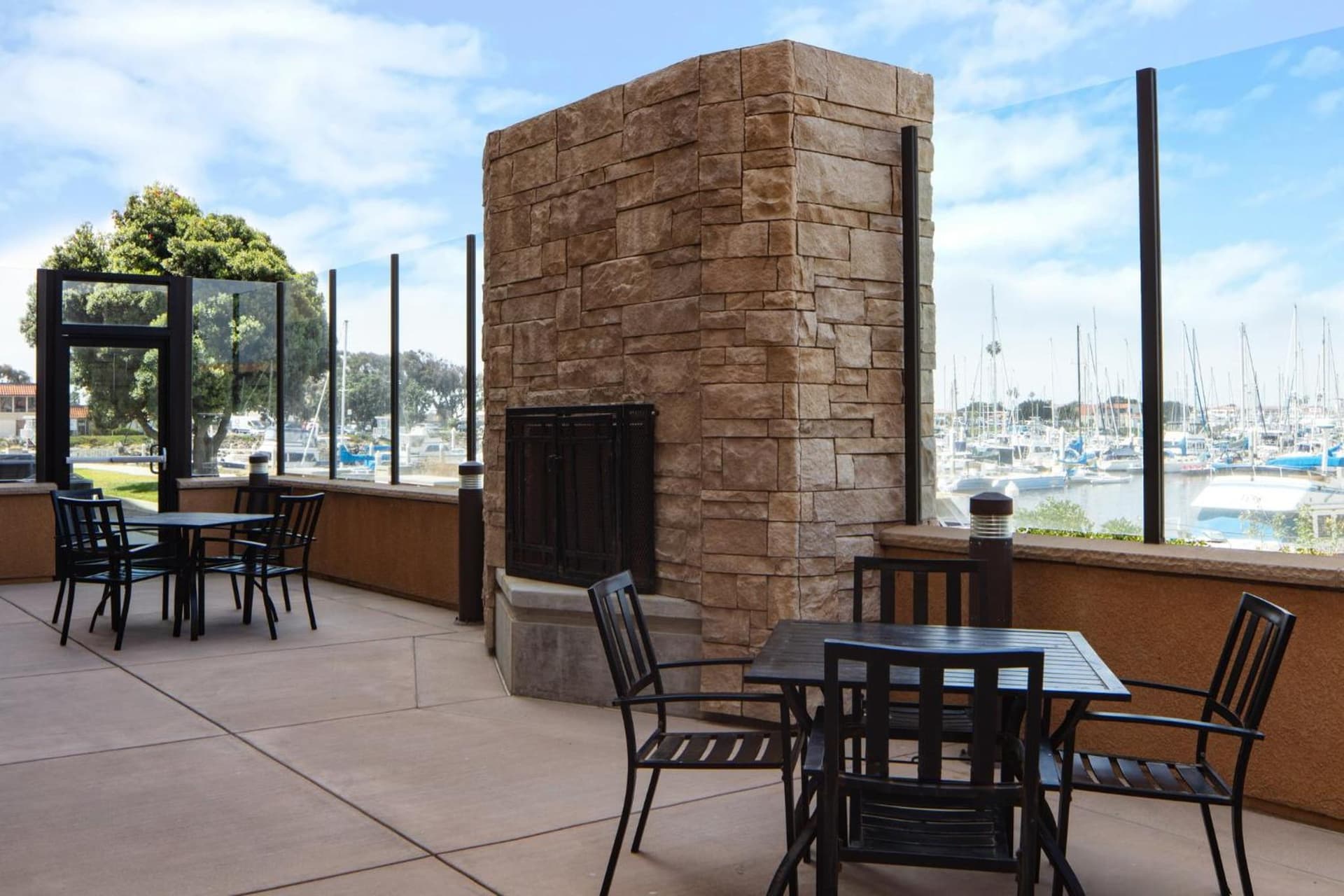 Holiday Inn Express Hotel & Suites Ventura Harbor by IHG gallery photo in Ventura, CA — image 12