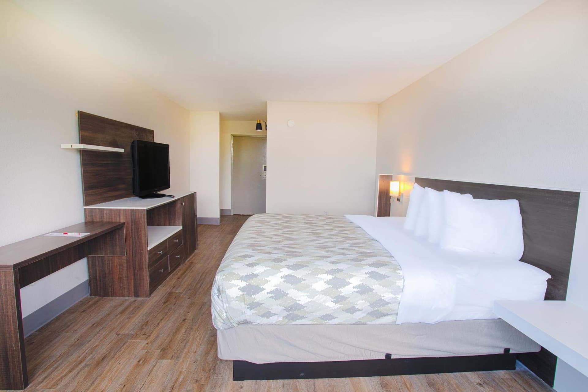 Americas Best Value Inn Winston-Salem gallery photo in Winston-Salem, NC — image 29