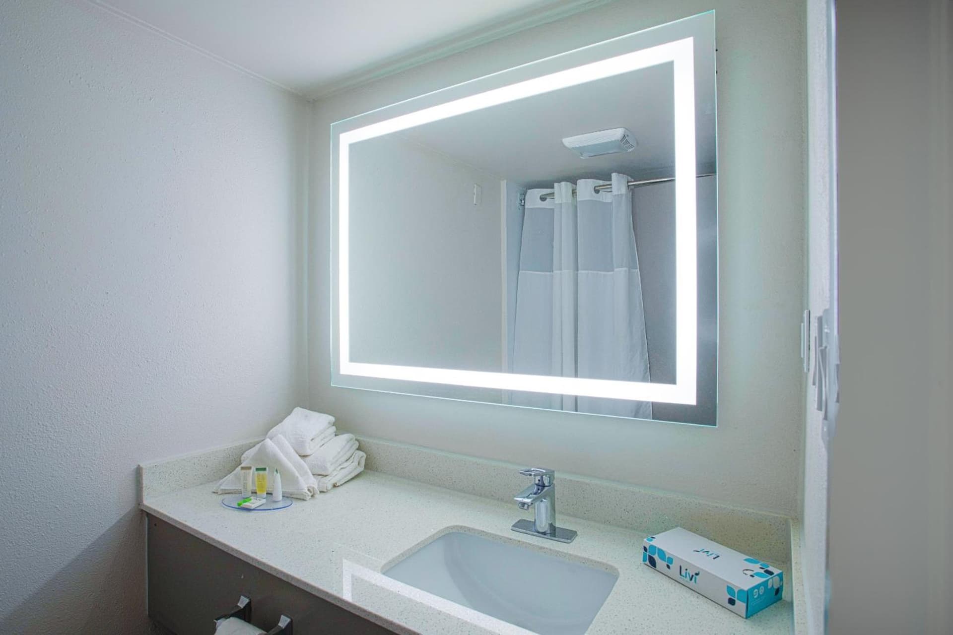 Americas Best Value Inn Winston-Salem gallery photo in Winston-Salem, NC — image 54