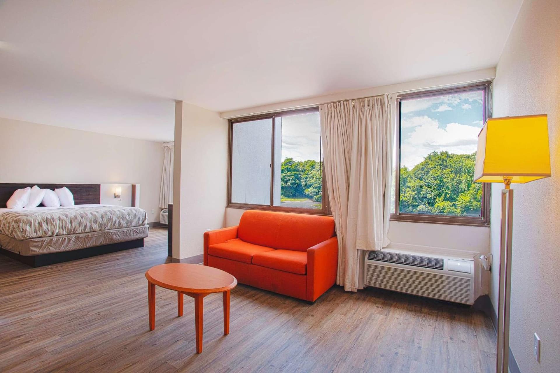 Americas Best Value Inn Winston-Salem gallery photo in Winston-Salem, NC — image 22