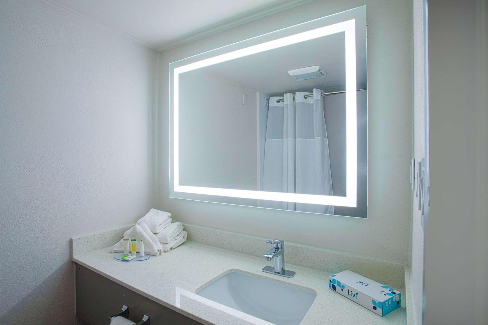 Americas Best Value Inn Winston-Salem gallery photo in Winston-Salem, NC — image 45
