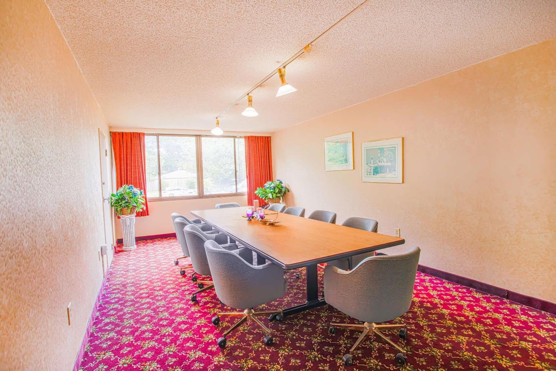 Americas Best Value Inn Winston-Salem gallery photo in Winston-Salem, NC — image 40