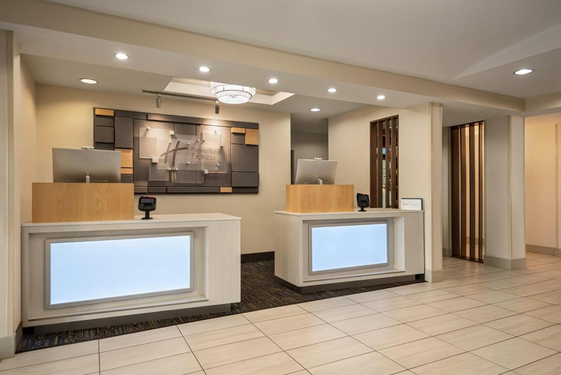 Holiday Inn Express Hotel & Suites Fredericksburg by IHG gallery photo in Fredericksburg, VA — image 37