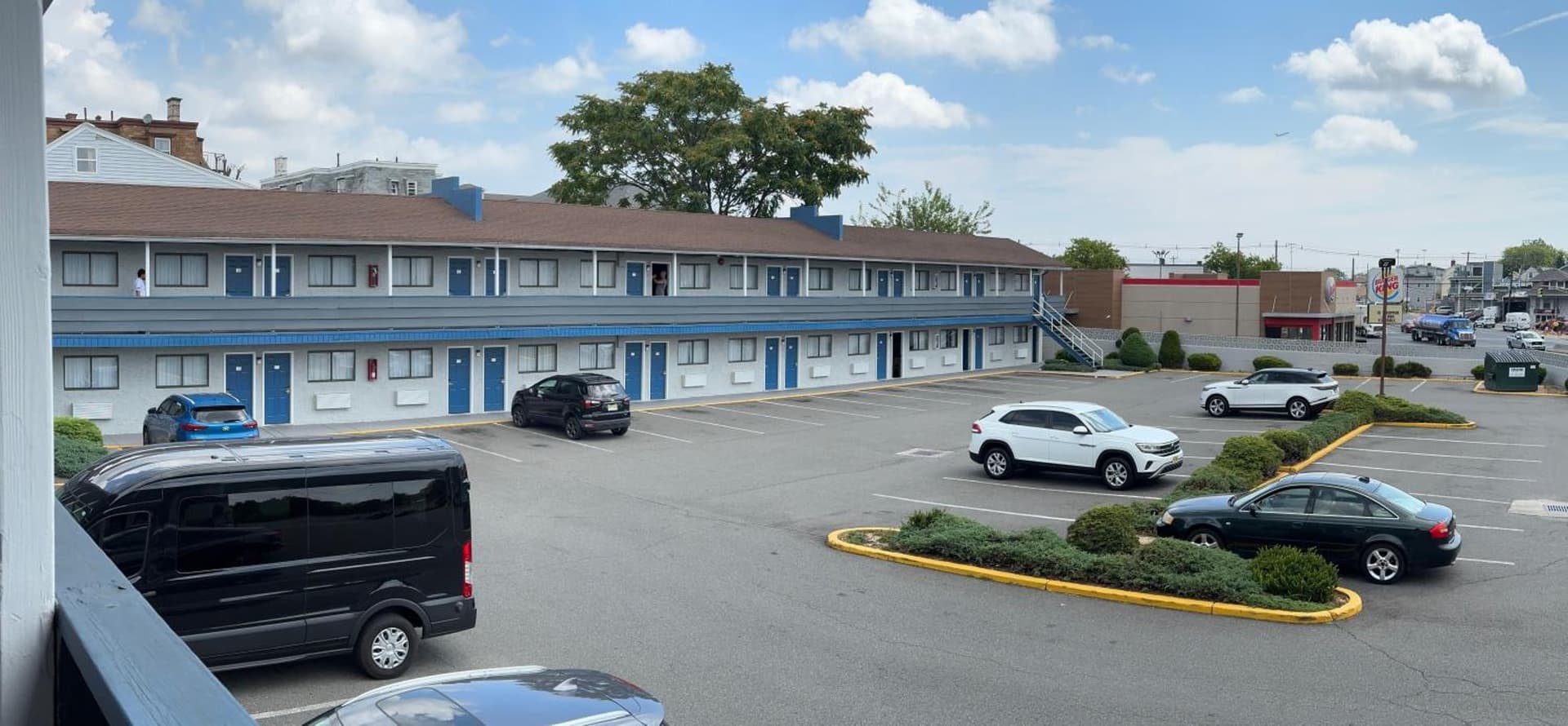 Ritz Motel gallery photo in Elizabeth, NJ — image 7