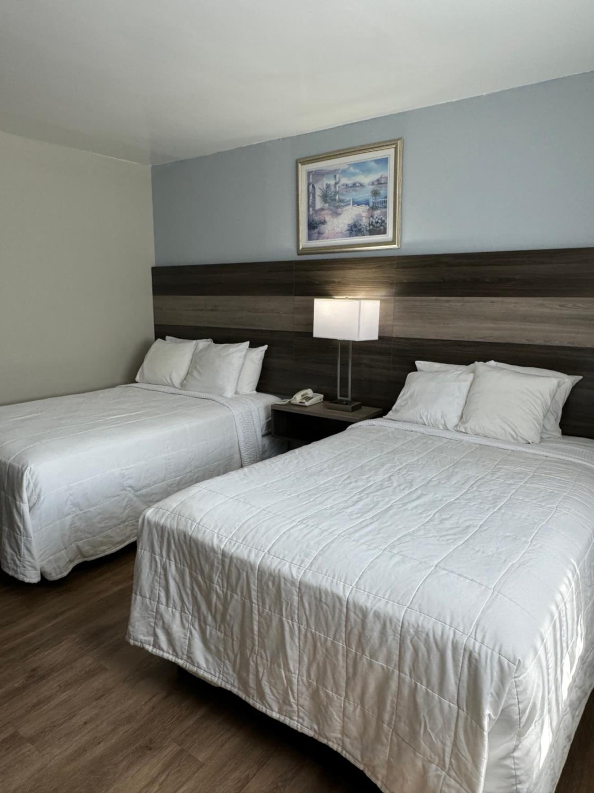 Ritz Motel gallery photo in Elizabeth, NJ — image 8