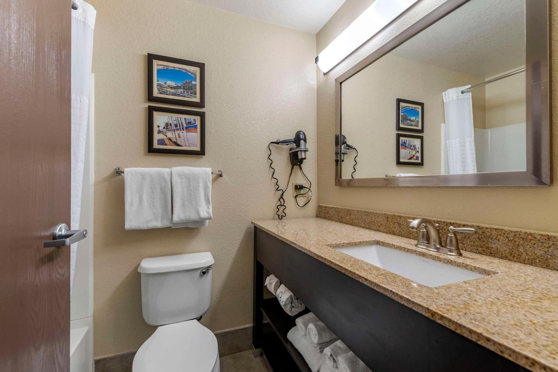 Comfort Suites Highlands Ranch Denver Tech Center Area gallery photo in Highlands Ranch, CO — image 17