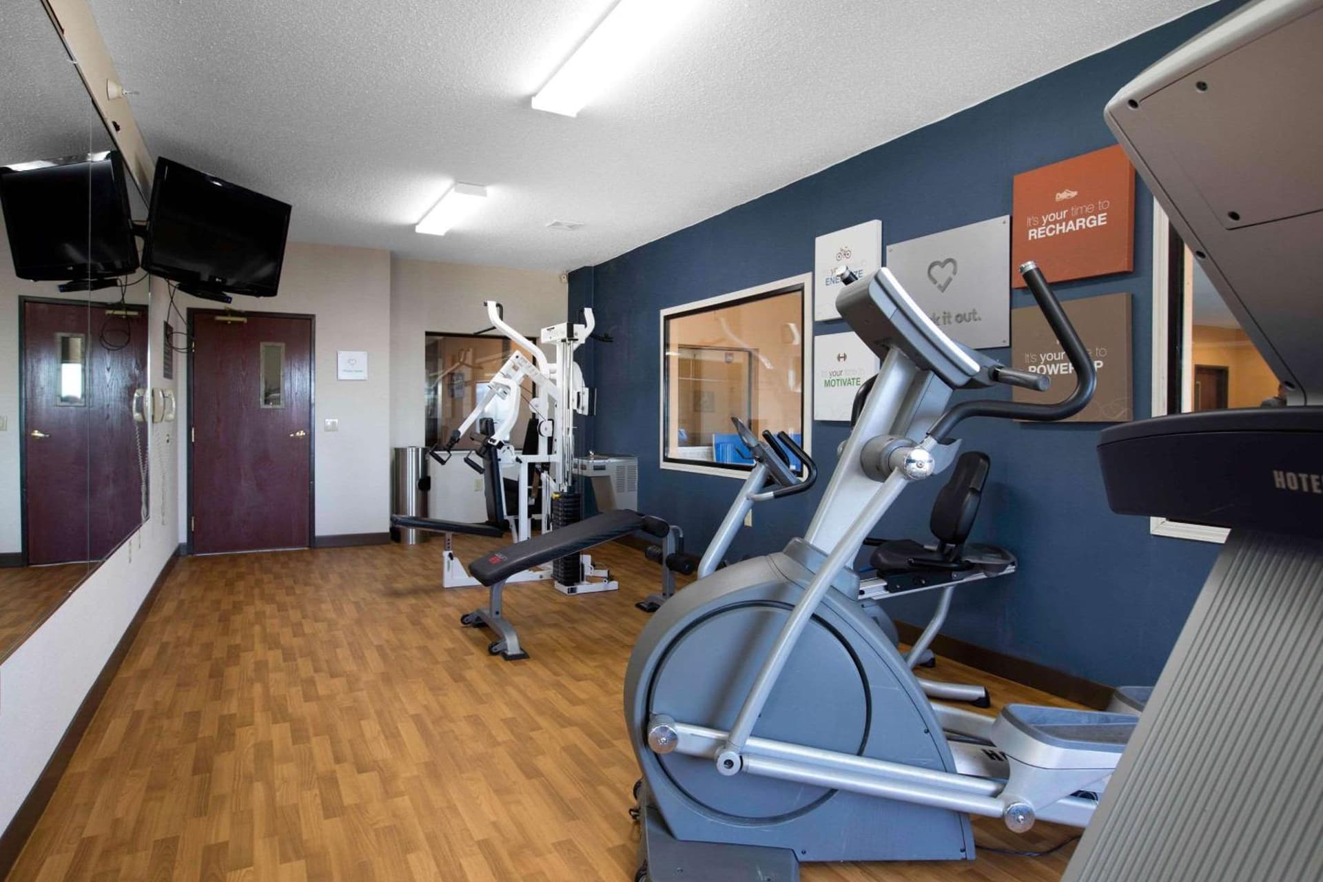 Comfort Suites Fort Wayne North gallery photo in Fort Wayne, IN — image 12